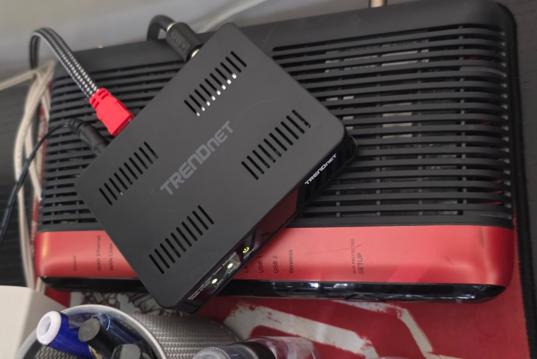 TRENDnet Ethernet Over Coax MoCA 2.5 Adapter, TMO-312C, Backward Compatible with MoCA 2.0/1.1/1.0, RJ-45 Gigabit LAN Port, Supports Net Throughput up to 1Gbps, Support up to 16 Nodes, Black customer photo 1