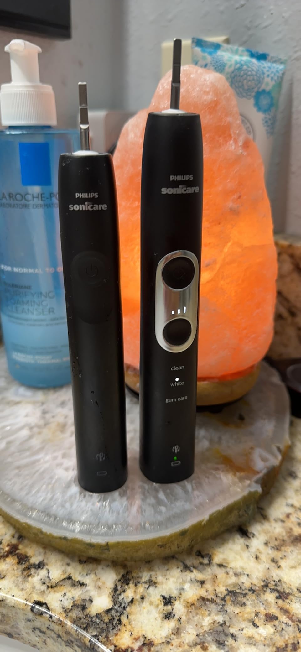 Philips Sonicare 4100 Series Electric Toothbrush - Sonic Toothbrush with Advanced Sonic Technology, Pressure Sensor, Two Intensity Settings, Smartimer & Quadpacer, Black customer photo 2