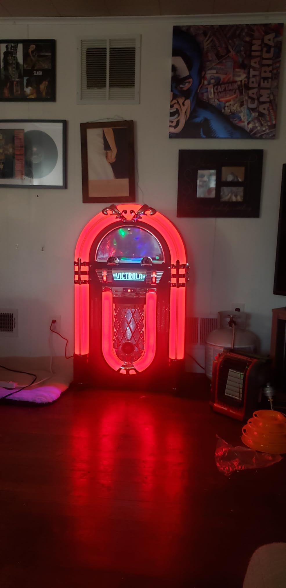 Victrola Mayfield Full Size Jukebox, 3-Speed Belt Driven Turntable with Stereo Speakers & Subwoofer, Wireless Bluetooth Music Streaming, FM Radio, Premium Cartridge, LED Lights customer photo 1