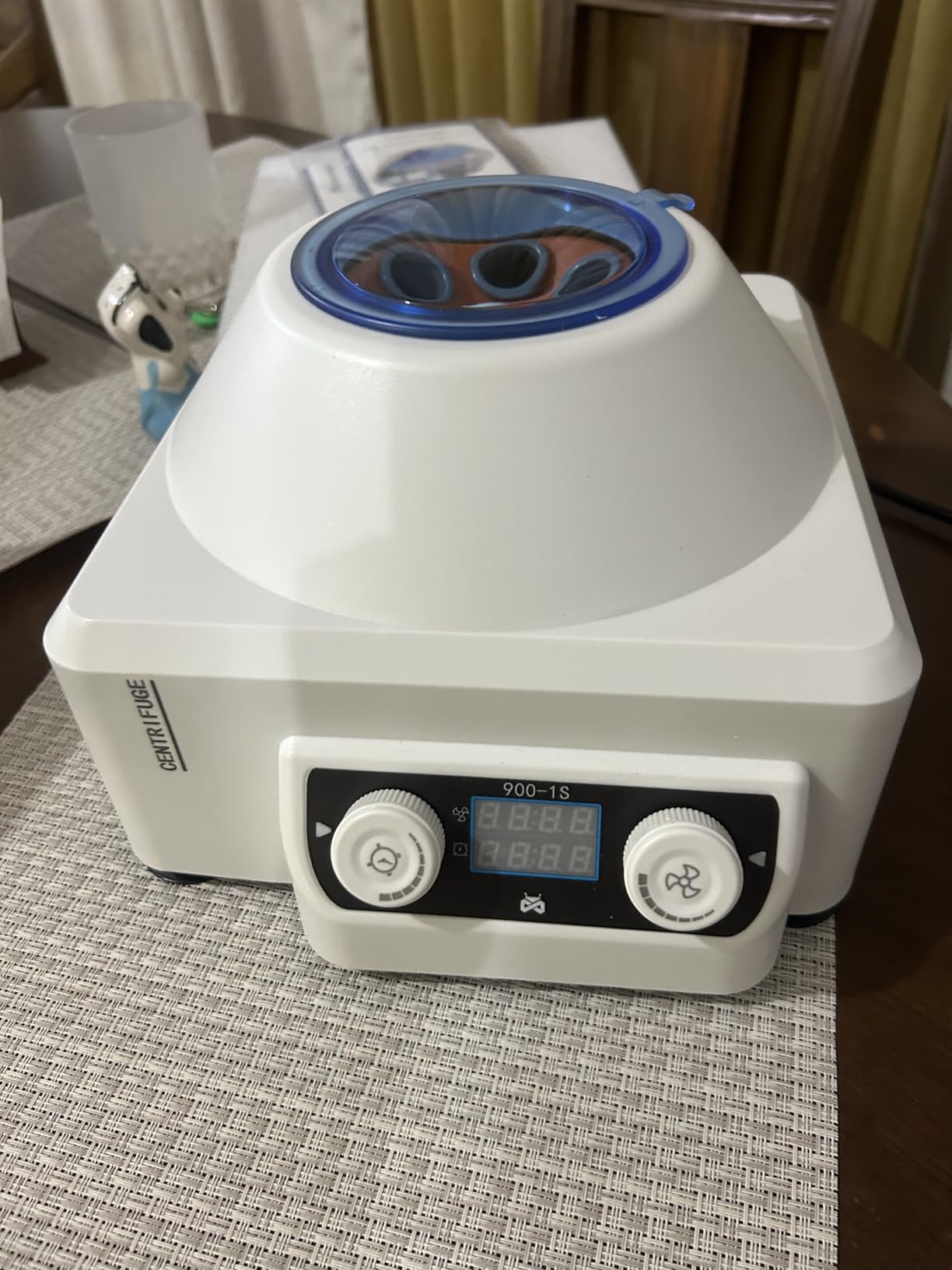 Mxmoonant Centrifuge Machine, 4000RPM Lab Benchtop PRP Centrifuges, 15ML*6 Electric Desktop Centrifuge with Digital Control 110V customer photo 1