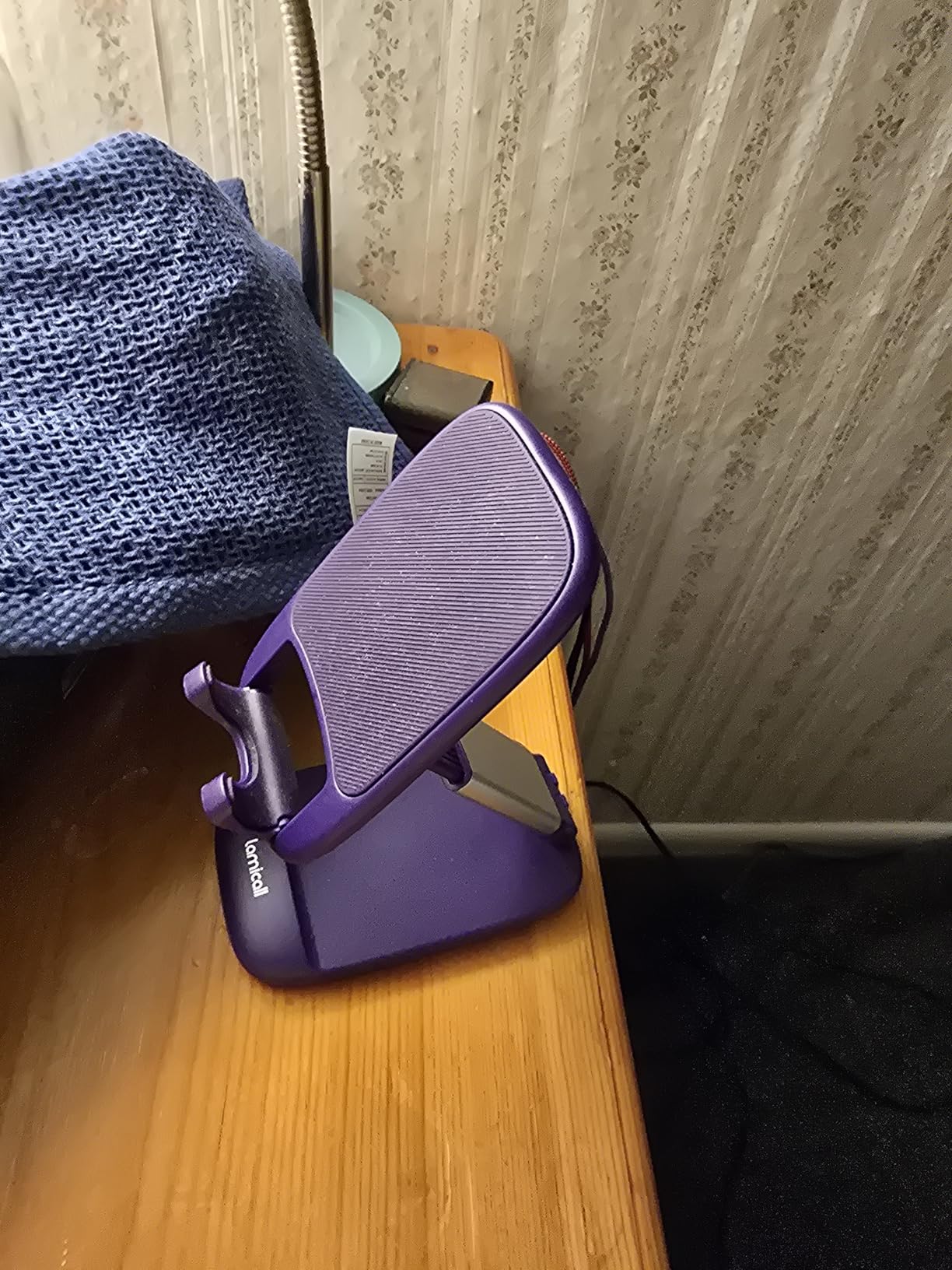 Lamicall Cell Phone Stand for Desk - [Height Adjustable] Foldable Mobile Phone Holder, Portable Stand for iPhone 17 16 15 14 13 12 11 Pro Max Plus Air, Galaxy S25, Telephone, Office Gift Accessories customer photo 1