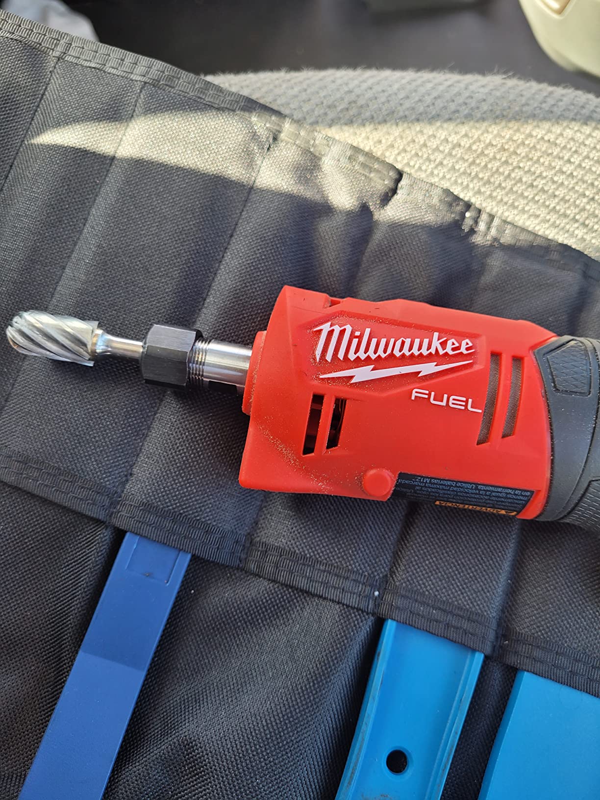 Milwaukee 2486-22 M12 FUEL 12V Straight DieGrinder Kit with (2) 2.0Ah Battery, Charger & Tool Bag customer photo 1