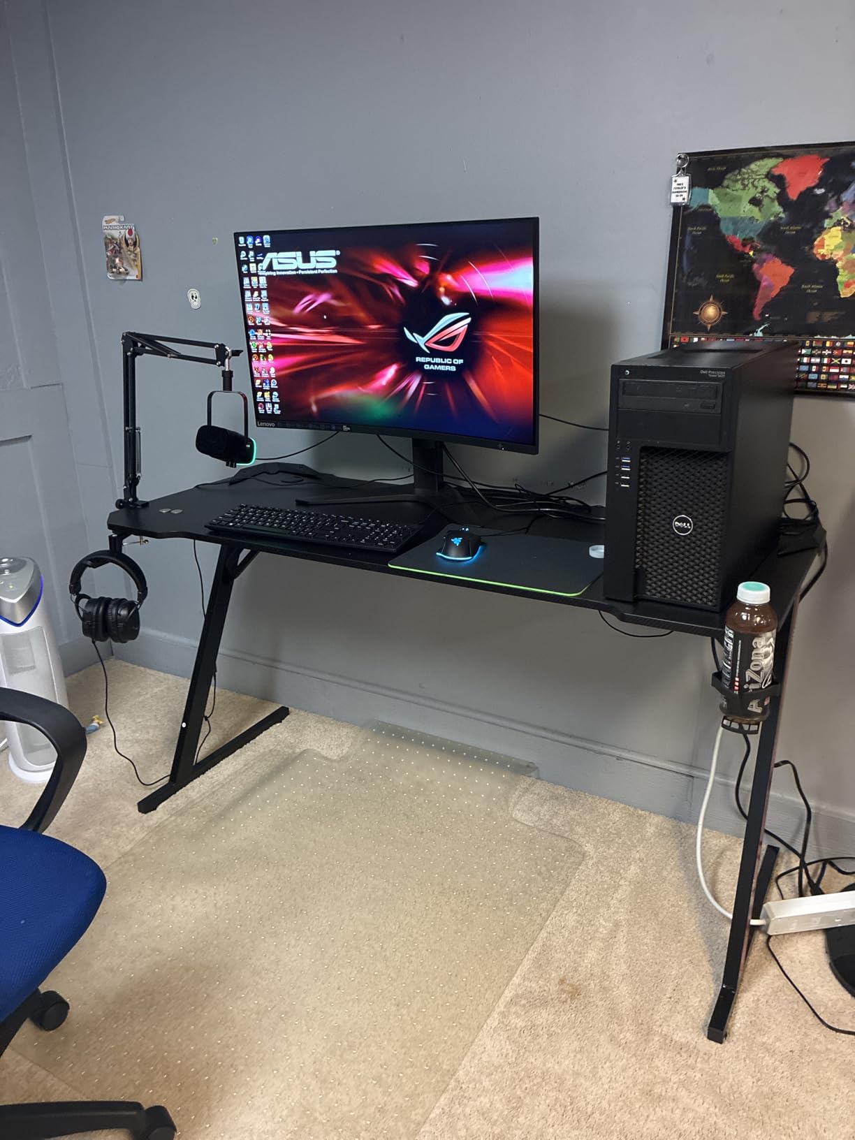 Homall Gaming Computer Desk with Carbon Fiber Surface, Gaming Table Z Shaped Pc Home Office with Cup Holder&Headphone Hook(55 in, Black) customer photo 1