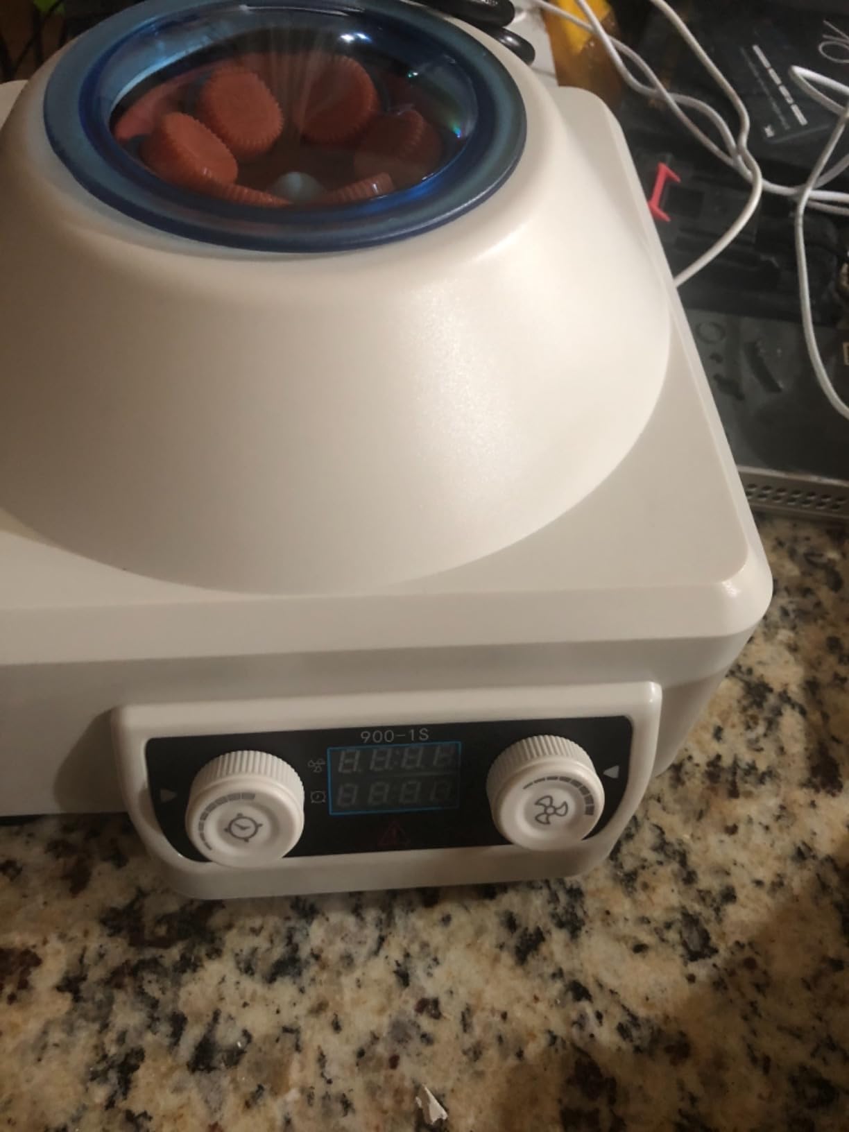 Cekegon Centrifuge, PRP Centrifuge Machine 6x10ml with LCD Digital Control, 4000rpm 1685xg RCF Portable Lab Benchtop Centrifuges, Timer 1-99min customer photo 1