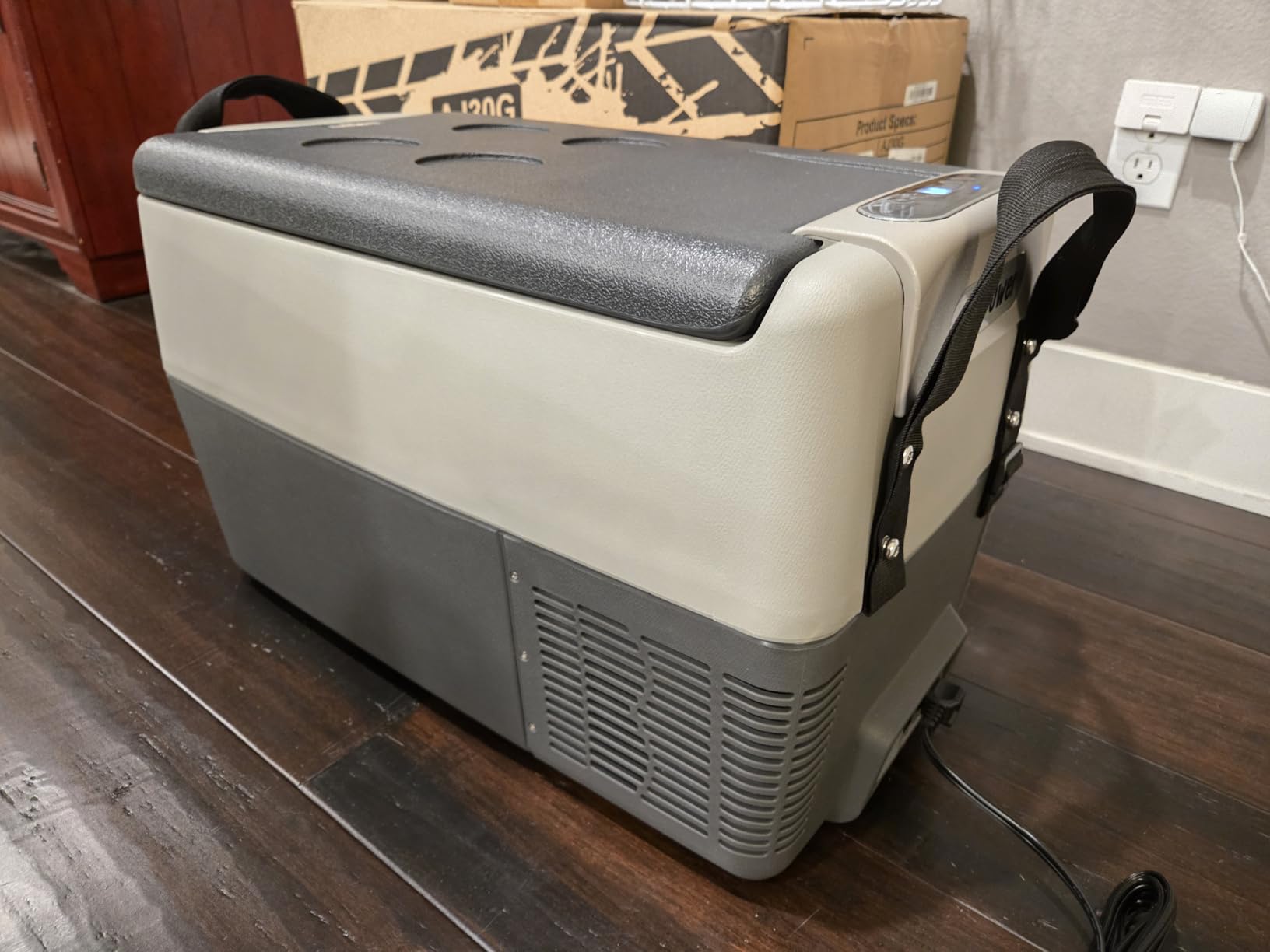 Setpower AJ30 Portable Refrigerator,Portable Freezer,32 Quart Electric Cooler,Car Refrigerator,12/24V DC Cable & 110/240V AC,Car Fridge for Camping,Truck,RV,Travel,Fishing customer photo 2