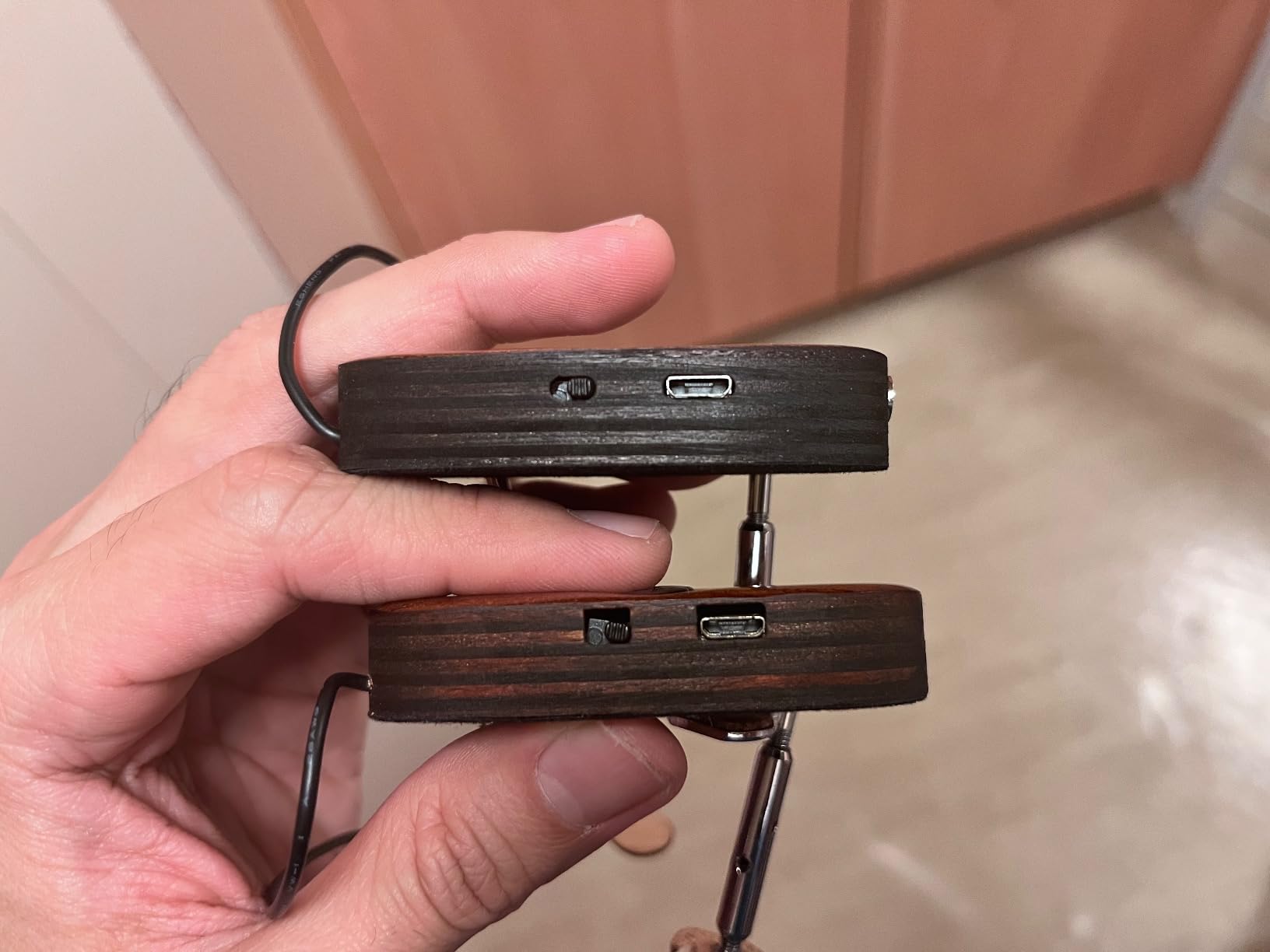 KNA VV-Wi Wireless Violin Viola Pickup (Updated) - UHF Piezo System with Volume Control, 50m Range, Ultra-Low Latency, Easy Install, Professional Sound for String Instruments customer photo 2