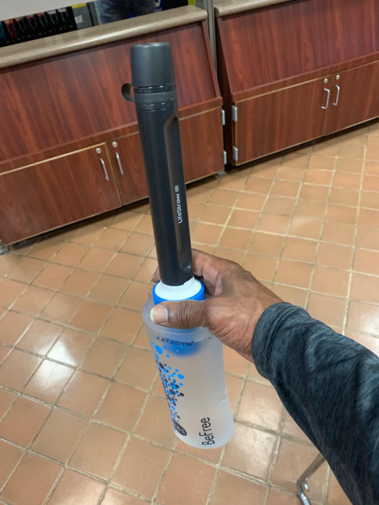 LifeStraw Peak Series - Personal Water Filter Straw for Backup Filtration, Emergency, Survival, and Ultralight Hydration, BPA-Free, Dark Mountain Gray customer photo 2