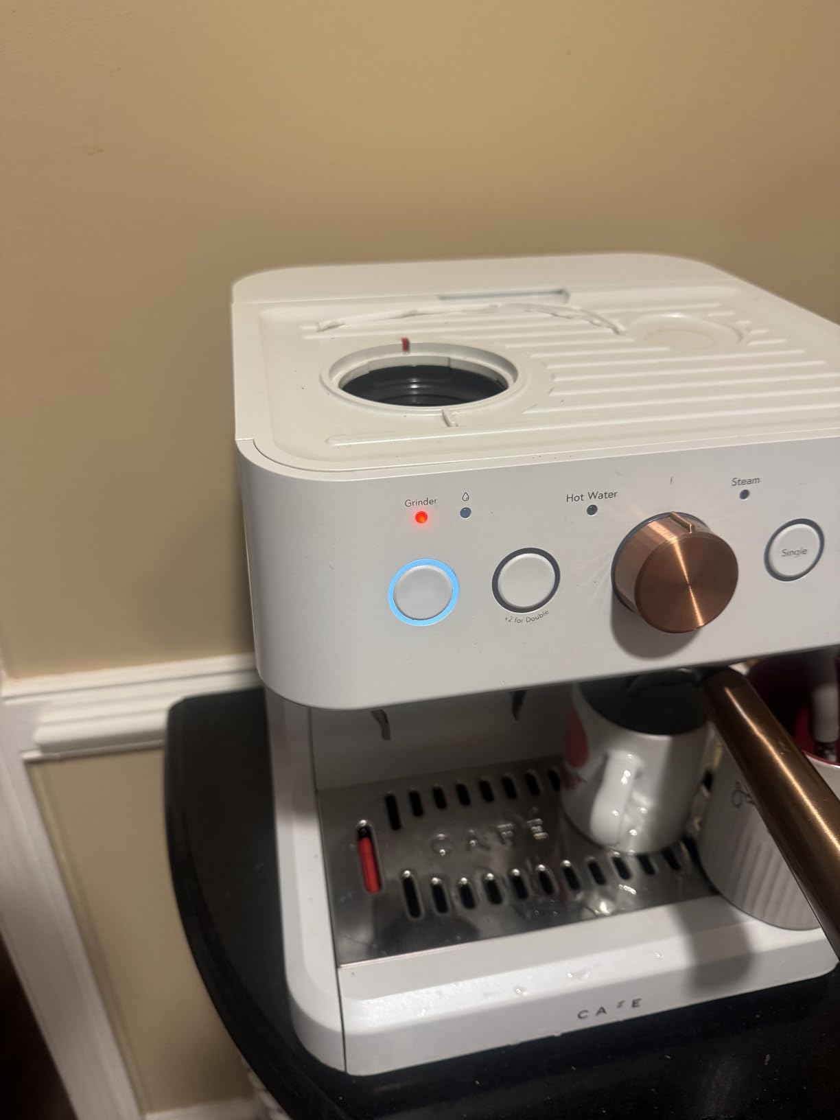 Café Bellissimo Semi Automatic Espresso Machine + Milk Frother | WiFi Connected, Smart Home Kitchen Essentials | Built-In Bean Grinder, 15-Bar Pump & 95-Ounce Water Reservoir | Matte White customer photo 2