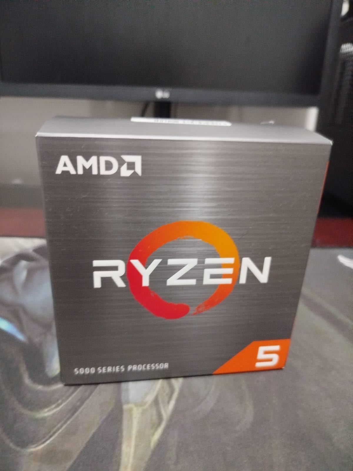 AMD Ryzen 5 5600 6-Core, 12-Thread Unlocked Desktop Processor with Wraith Stealth Cooler customer photo 1