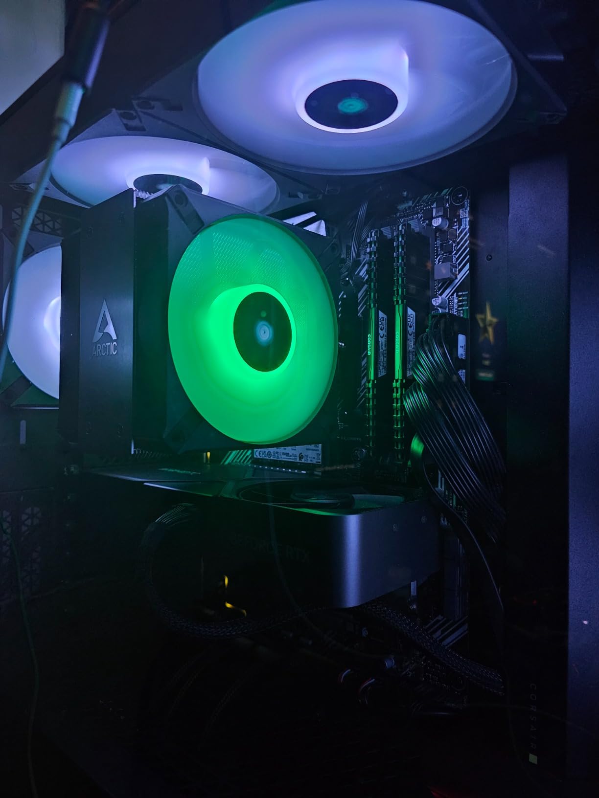 ARCTIC Freezer 36 - Single-Tower CPU Cooler with Push-Pull, Two Pressure-optimised 120 mm P Fans, Fluid Dynamic Bearing, 200-1800 RPM, 4 Heatpipes, incl. MX-6 Thermal Compound customer photo 2