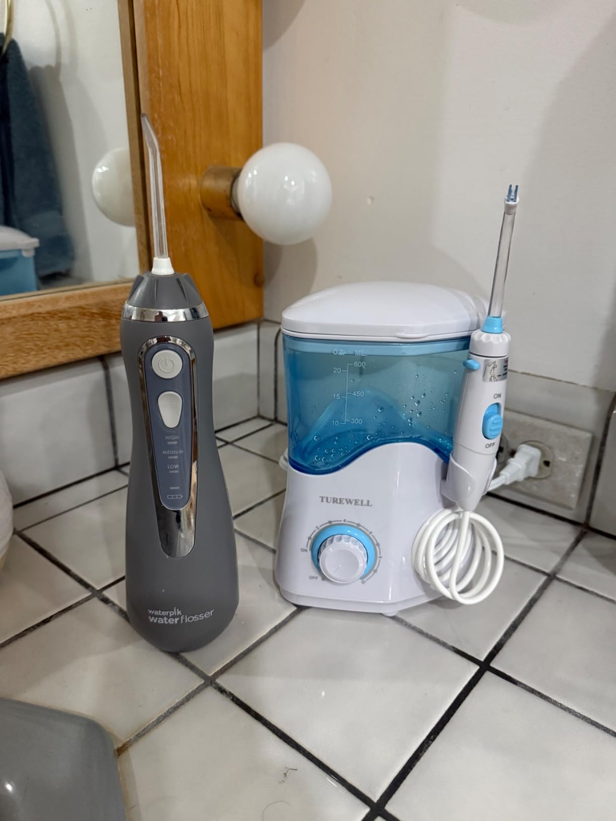 TUREWELL FC162 Water Dental Flosser for Teeth/Braces,10 Pressure Levels, 8 Water Jet Tips for Family, 600ML Electric Water Dental Oral Irrigator for Teeth Clean (White) customer photo 2