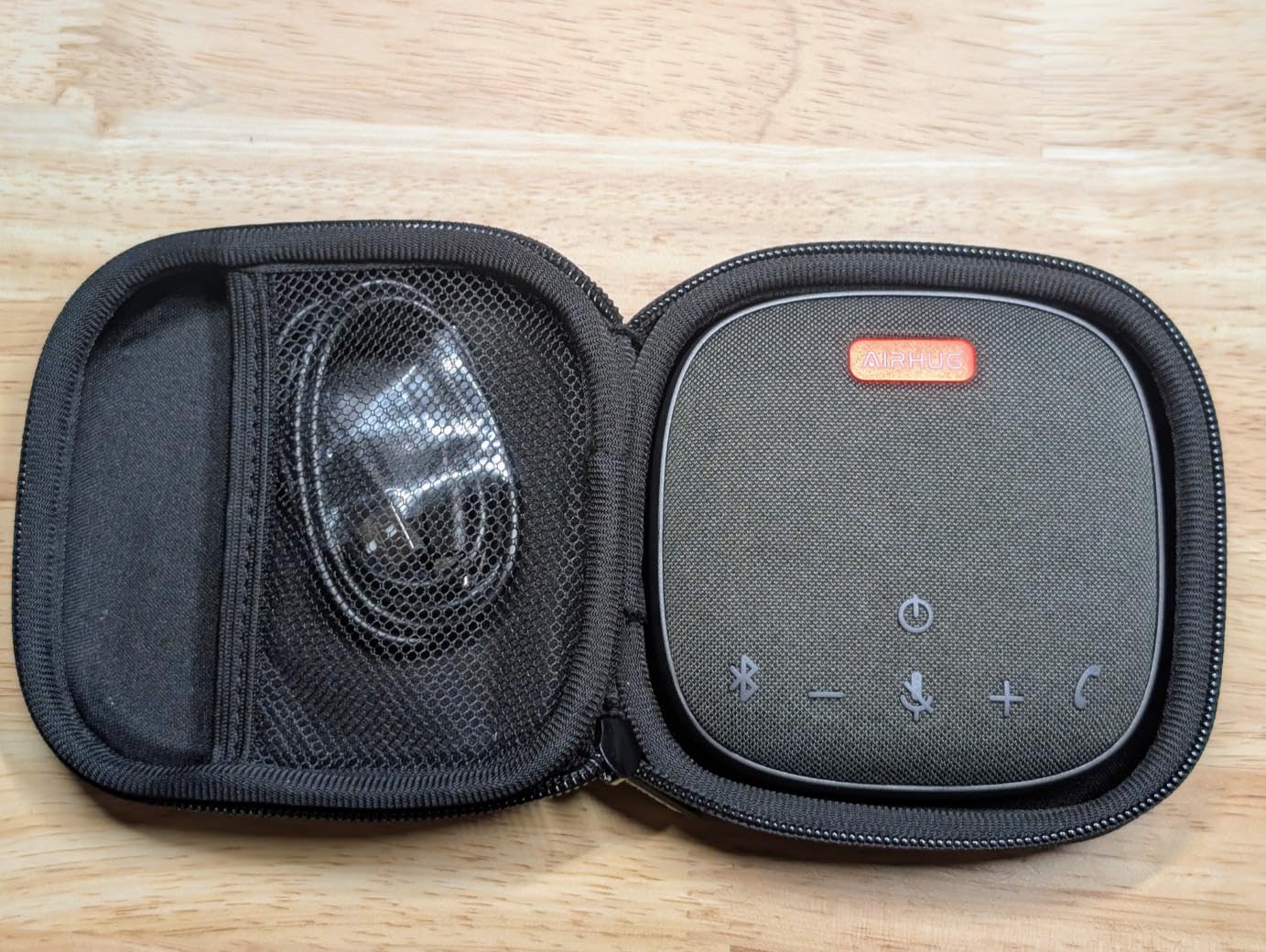 AIRHUG Conference Speaker and Microphone, Bluetooth Speakerphone with 360° Voice Pickup, Advanced Noise Reduction, USB-C Plug & Play, Compatible with Zoom and MS Team customer photo 2