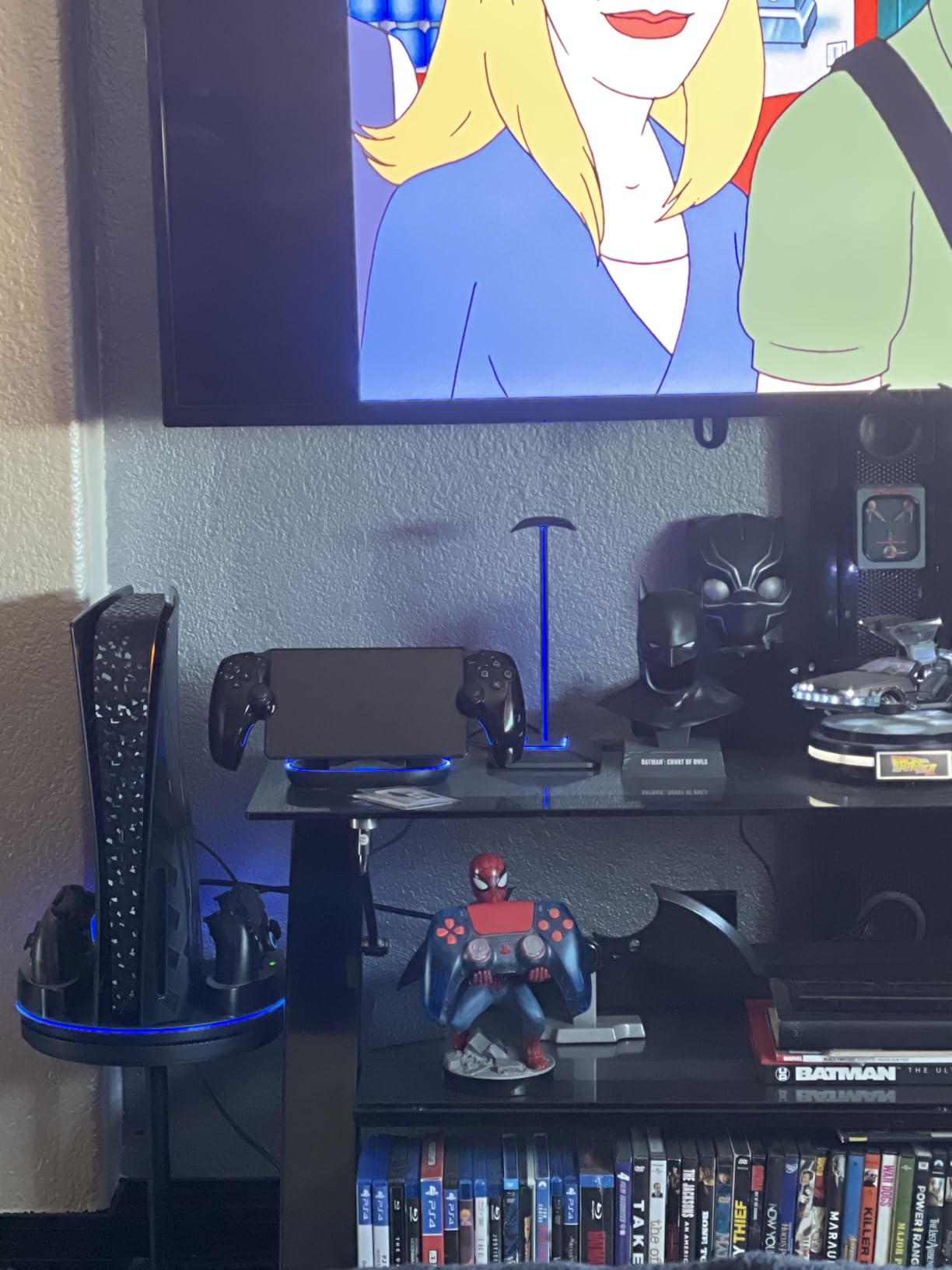 New bee RGB Headphone Stand with 1 USB-C Charging Port and 1 USB Charging Port, Desk Gaming Headset Stand with 7 Light Modes customer photo 2