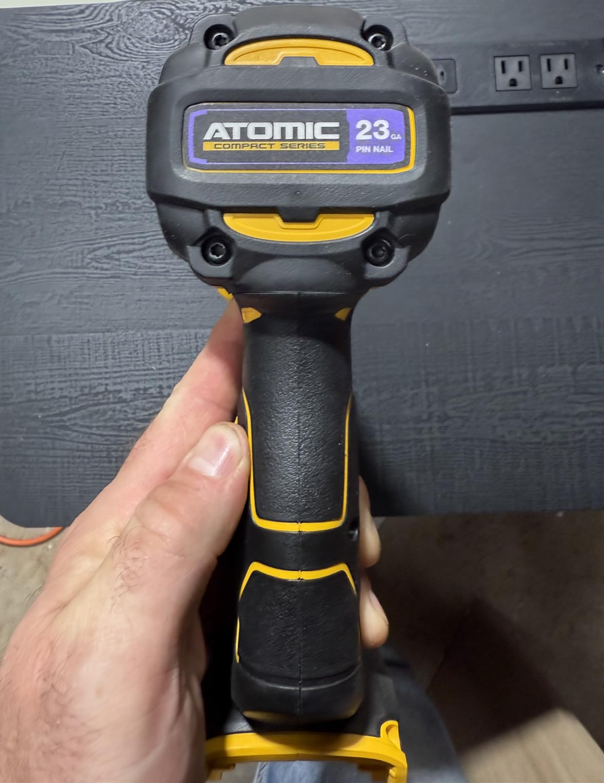 DEWALT ATOMIC Compact Series 20V MAX Brushless Cordless 23 Ga. Pin Nailer (Tool Only) customer photo 1
