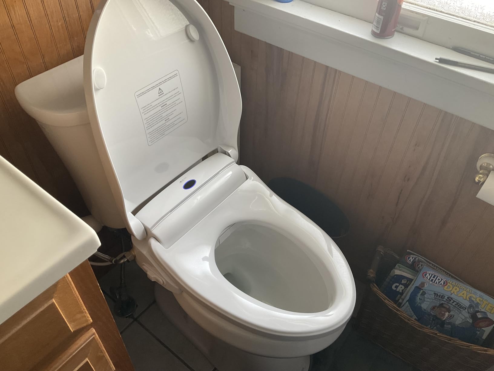 LEIVI Electric Bidet Toilet Seat with Wireless Remote and Side Panel, Multiple Spray Modes, Adjustable Heated Seat, Warm Water and Air Dryer, Auto LED Nightlight, Elongated customer photo 2