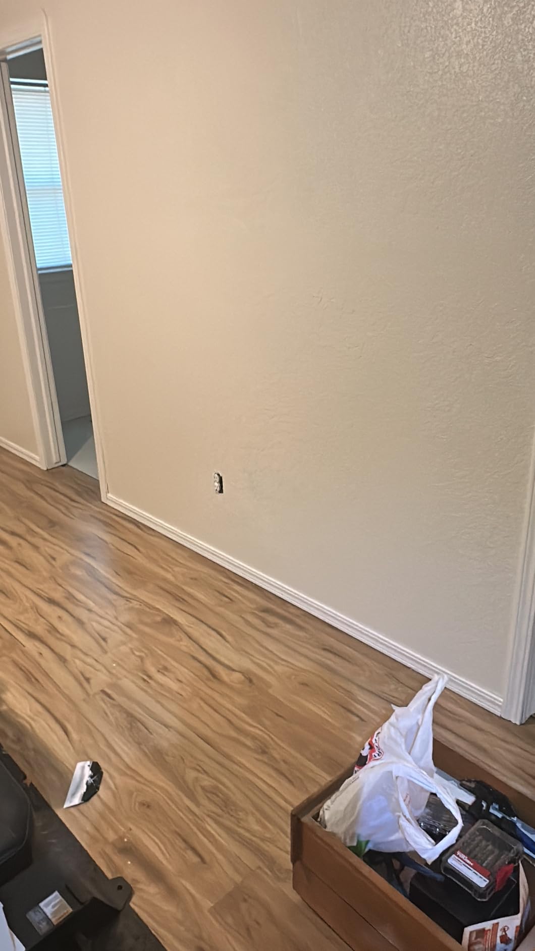 Franklin Sensors ProSensor M70 Stud Finder with 7-Sensors, Wood & Metal Stud Detector/Wall Scanner, Made in The USA customer photo 2