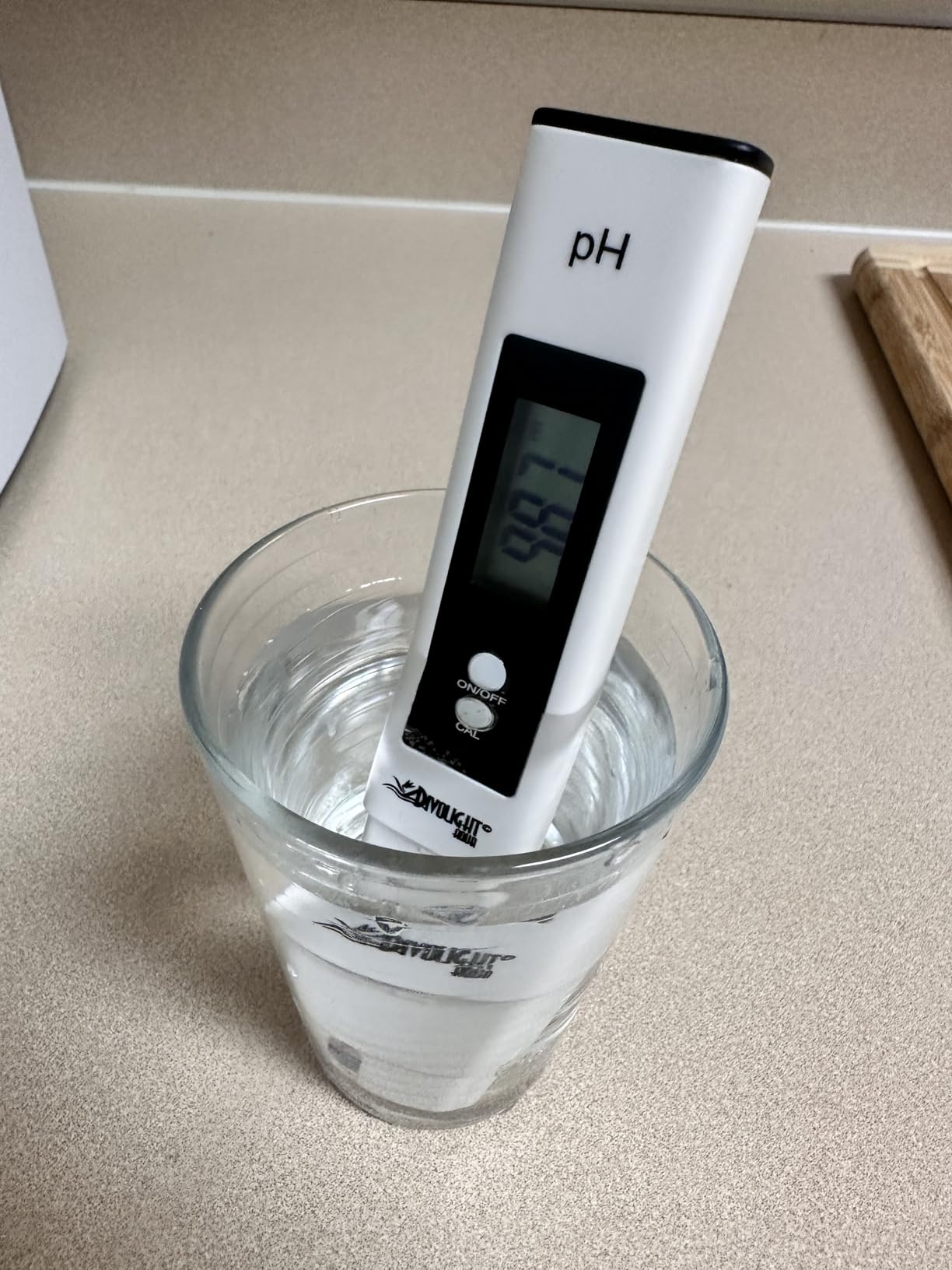 Digital PH Meter - High Accuracy Digital Water Quality Tester with 0-14 PH Measurement Range for Household Drinking, Pool and Aquarium with ATC customer photo 1