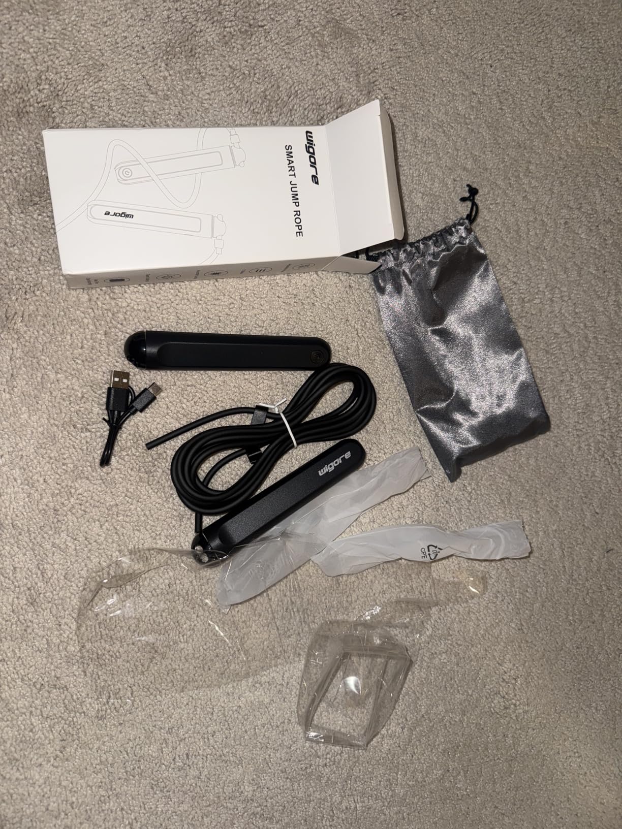 Jump Rope With Counter and App - Tangle-Free Rapid Speed Skipping Rope for Fitness, Home Exercise, Workout - Gifts for Adults, Women, Men, Kids customer photo 1