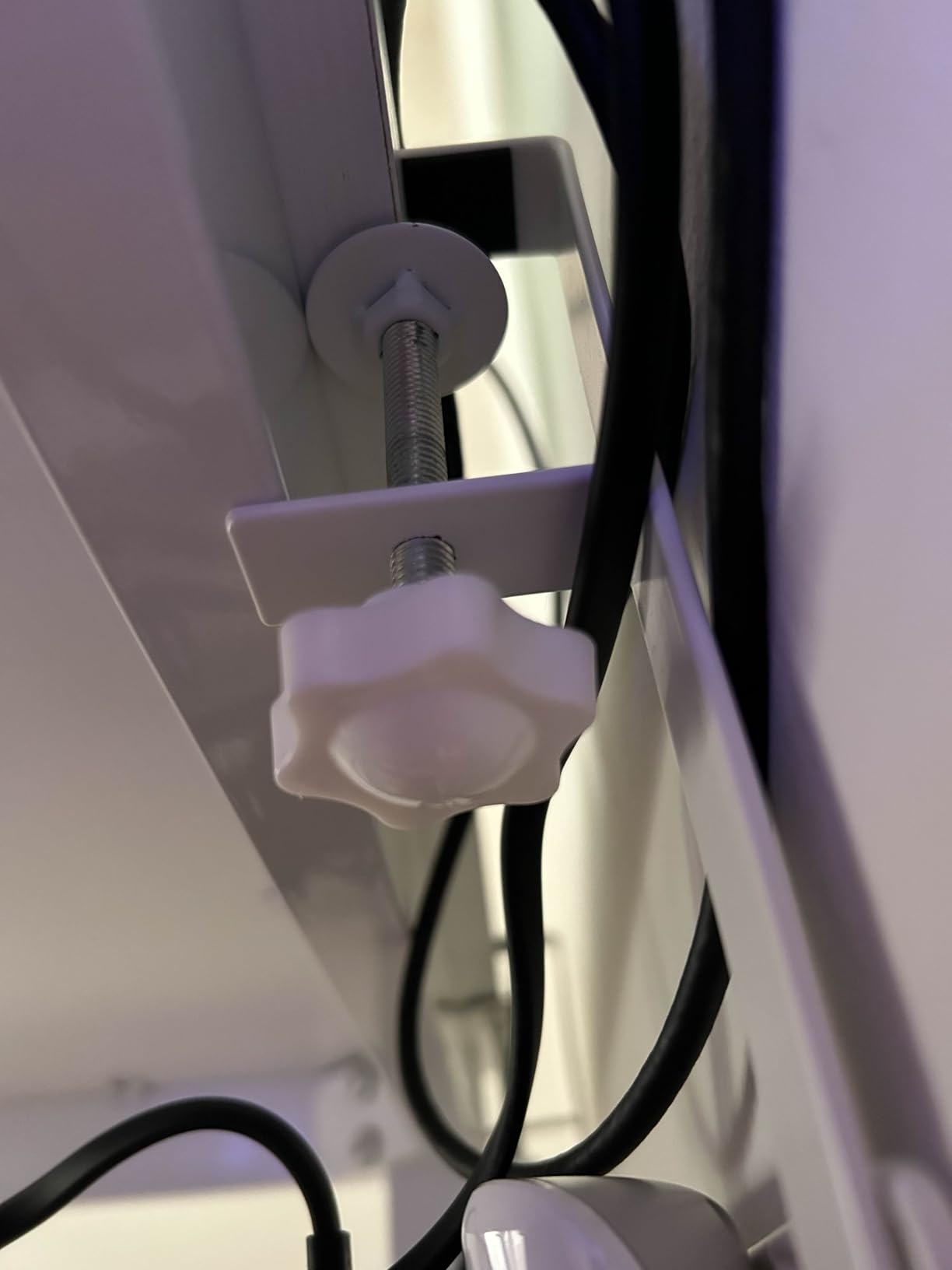 Under Desk Cable Management Tray, Xpatee Upgraded Wire Management No Drill No Screws, Cable Tray with Clamp for Wire Organizers, Computer Cord Rack for Office, Home - No Damage to Desk White customer photo 1