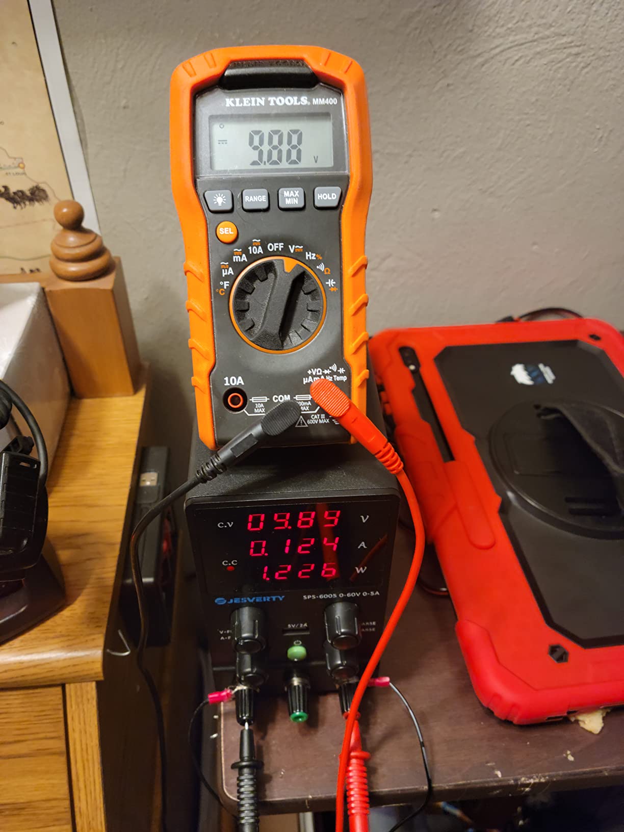 DC Power Supply Variable, 0-60V 0-5A Adjustable Switching DC Regulated Bench Power Supply with High Precision 4-Digit LED Display customer photo 1