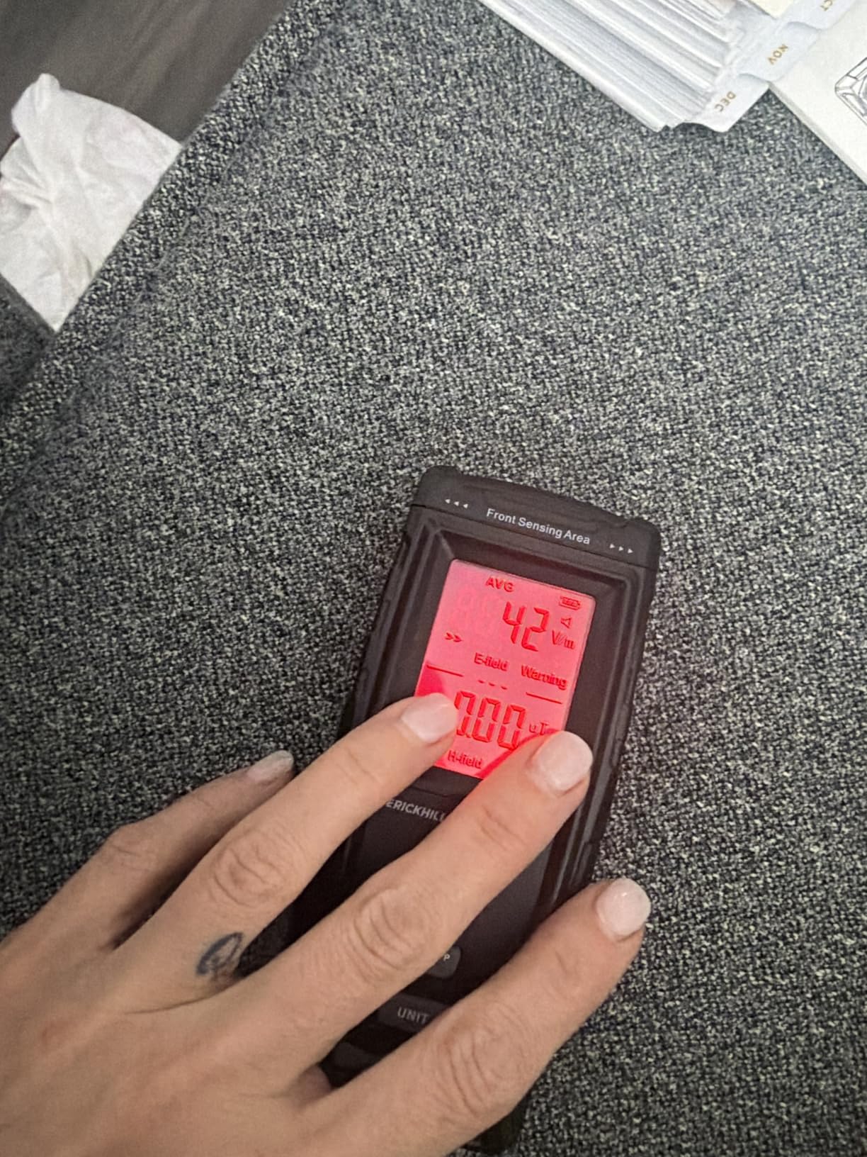 ERICKHILL EMF Meter, 3-in-1 Rechargeable Digital Electromagnetic Field Radiation Detector for EF RF MF, 5G Cell Tower, WiFi Signal Detector customer photo 1