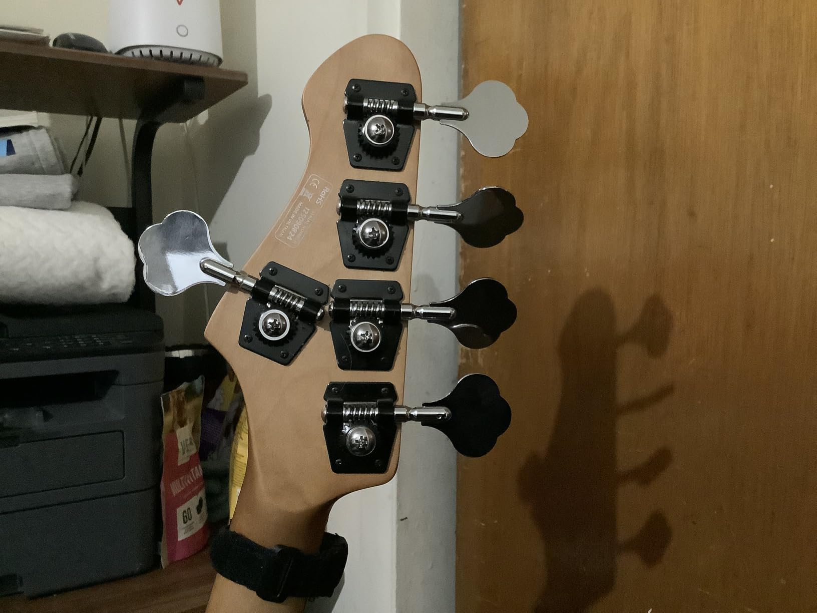 IYV-IPJB-500A Solid Body with Flame Maple Electric Jazz Bass, Natural customer photo 2