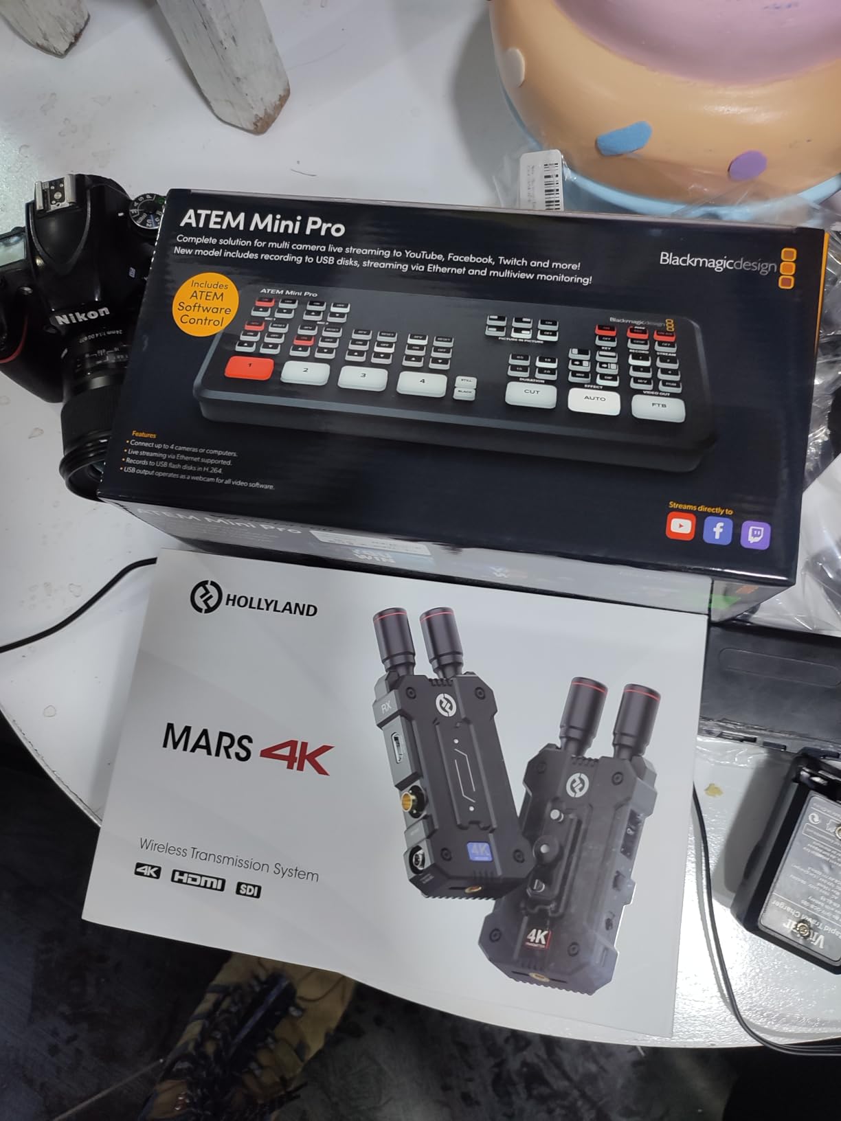 Hollyland Mars 4K Wireless Transmitter Receiver 5G SDI HDMI Video Transmission System, 4Kp30/1080p60, Support 23.98/29.97/59.94 FPS SDI Out, 450FT Los Range 66ms Latency, 4 App Monitoring customer photo 1