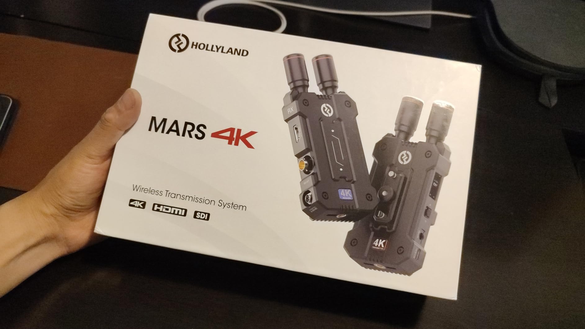 Hollyland Mars 4K Wireless Transmitter Receiver 5G SDI HDMI Video Transmission System, 4Kp30/1080p60, Support 23.98/29.97/59.94 FPS SDI Out, 450FT Los Range 66ms Latency, 4 App Monitoring customer photo 2