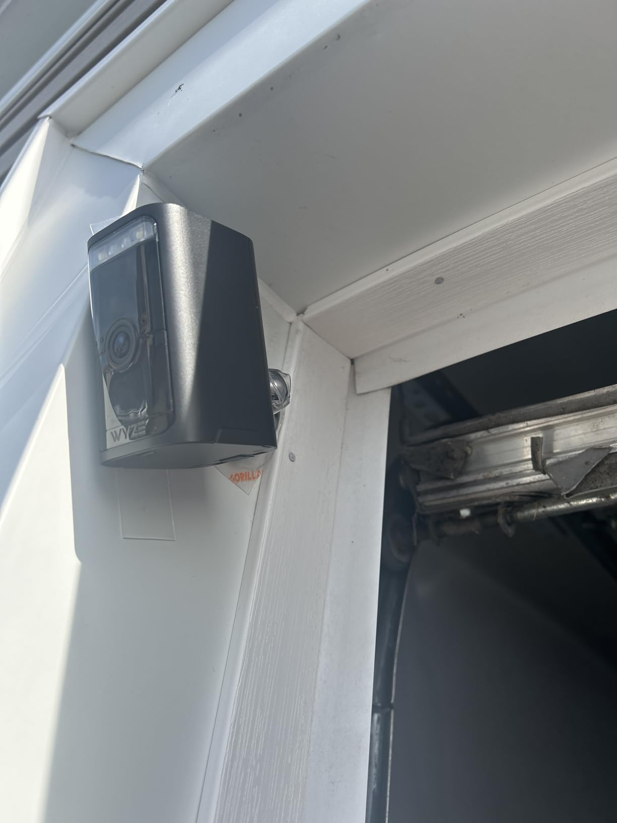 Wireless Outdoor/Indoor Battery Security Camera, 2.5K HDR Color Night Vision, Integrated Spotlight & Siren, Motion Detection, 2-Way Audio, Alexa & Google Assistant Compatible, Free Expert Support customer photo 2