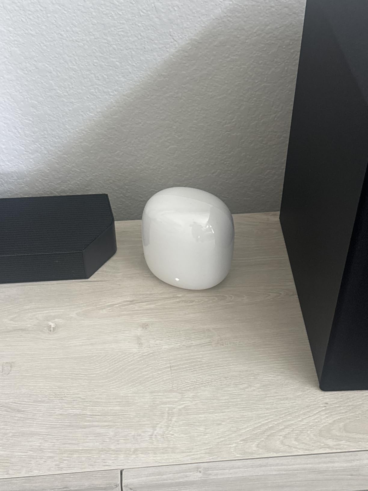Google Nest WiFi Pro - 6E - Reliable Home Wi-Fi System with Fast Speed and Whole Home Coverage - Mesh Router - 3 Pack - Snow customer photo 1
