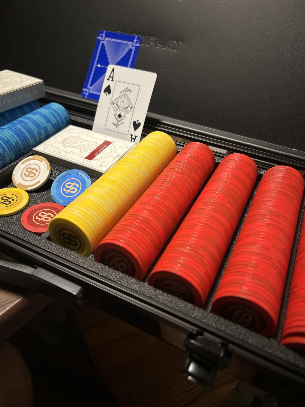 SLOWPLAY Godel 14g Clay Poker Chips Set for Texas Hold'em, 500 PCS [with Numbered Values] Features a High-end Chip case with Extra Durable German Polycarbonate Shell customer photo 1