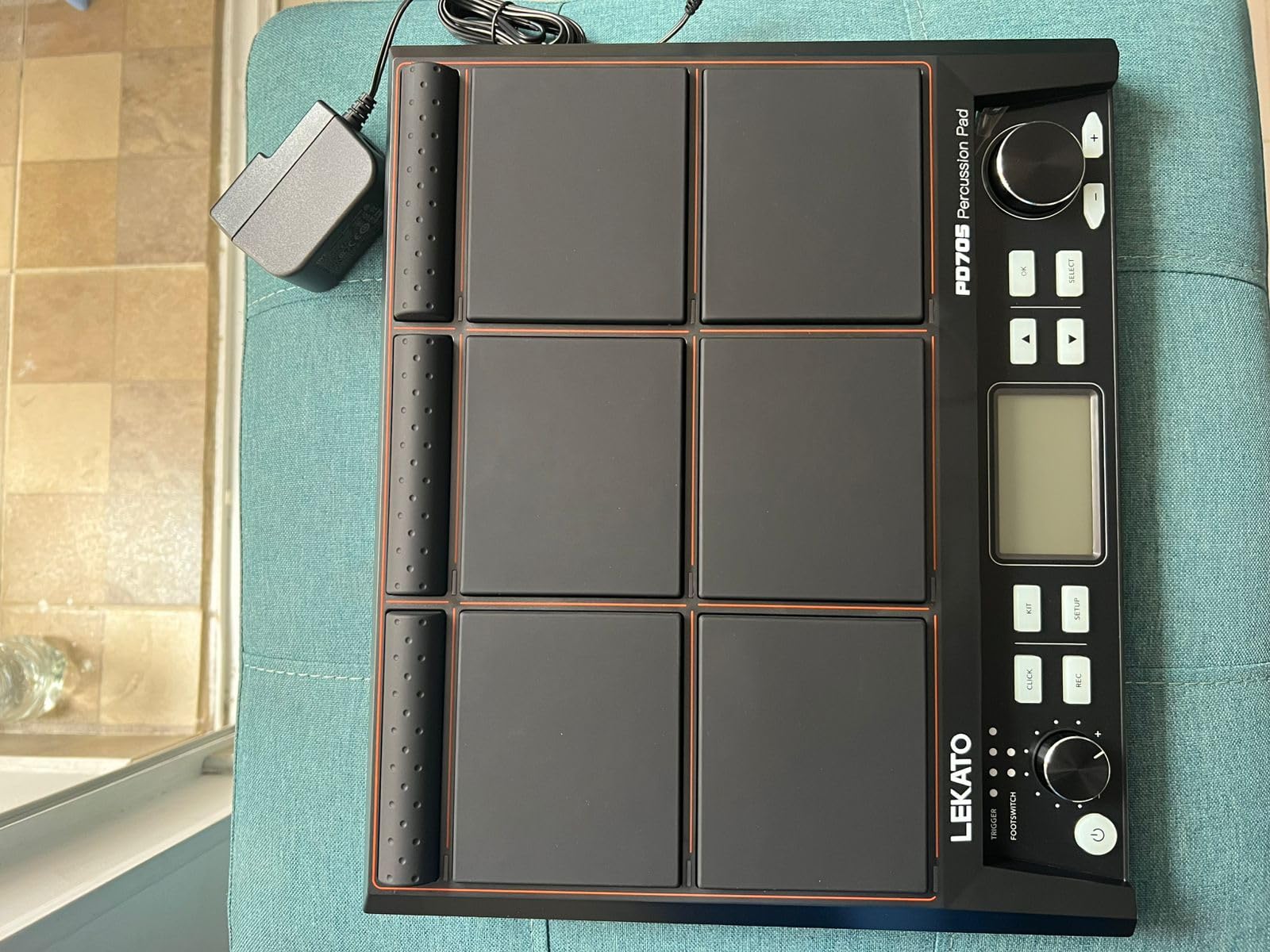LEKATO Percussion Sample Pad, Electric Drum Pad with 9 Velocity-Sensitive Drum Pad, 592+ Sounds, Electronic Drum Set Pad Multipad with MIDI out, USB MIDI, AUX, Looper, Metronome, Trigger inputs customer photo 2