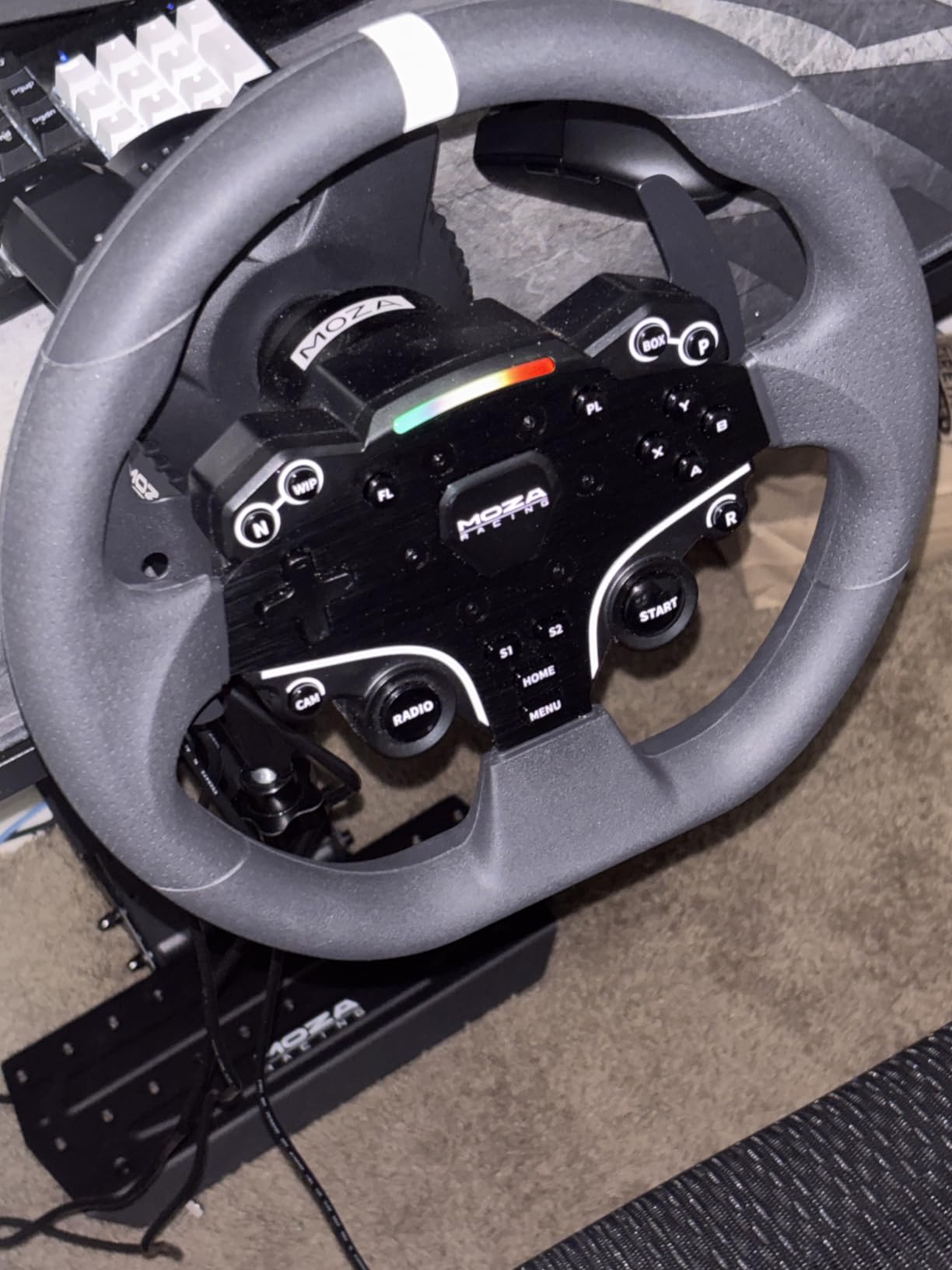 MOZA R3 Racing Wheel and Pedals Bundle for PC, 3.9Nm Direct Drive WheelBase, 11-inch ES Lite Steering Wheel, Pedals and Desk Clamp High-Performance Game Racing Simulator for PC User customer photo 2