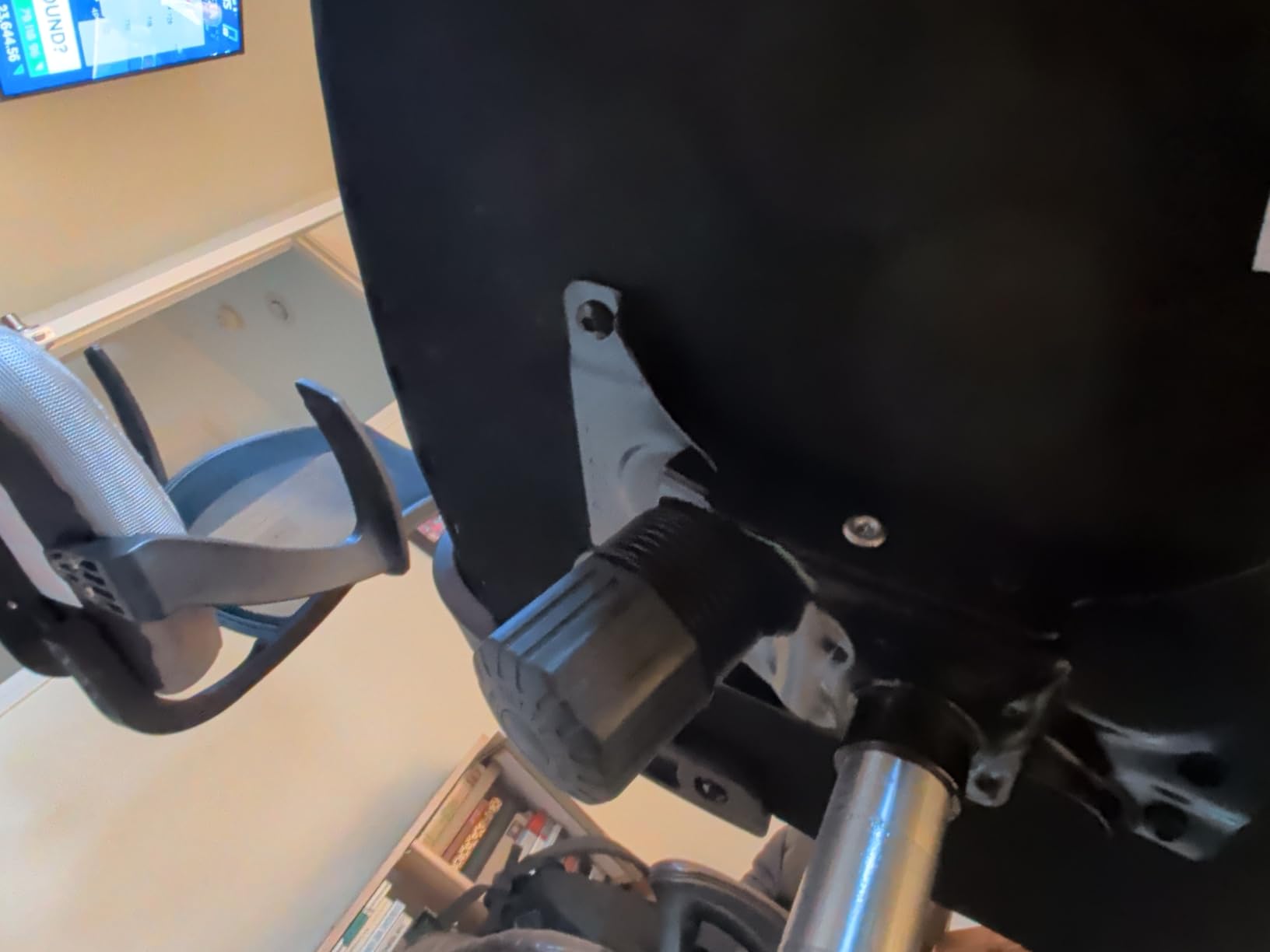 FelixKing Office Chair Ergonomic Desk Chair Breathable Mesh with Adjustable High Back Lumbar Support and Flip-up Armrests customer photo 2