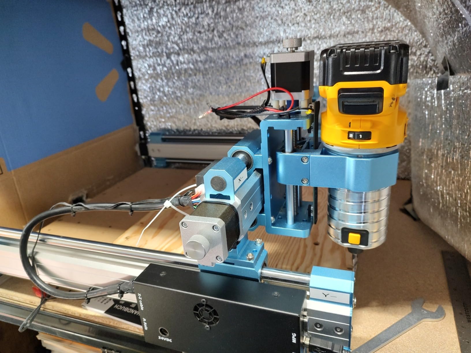 Genmitsu CNC Router Machine 4040-PRO for Metal Acrylic Cutting Milling, GRBL Control, Lead Screw Driven, 3 Axis Engraving customer photo 1