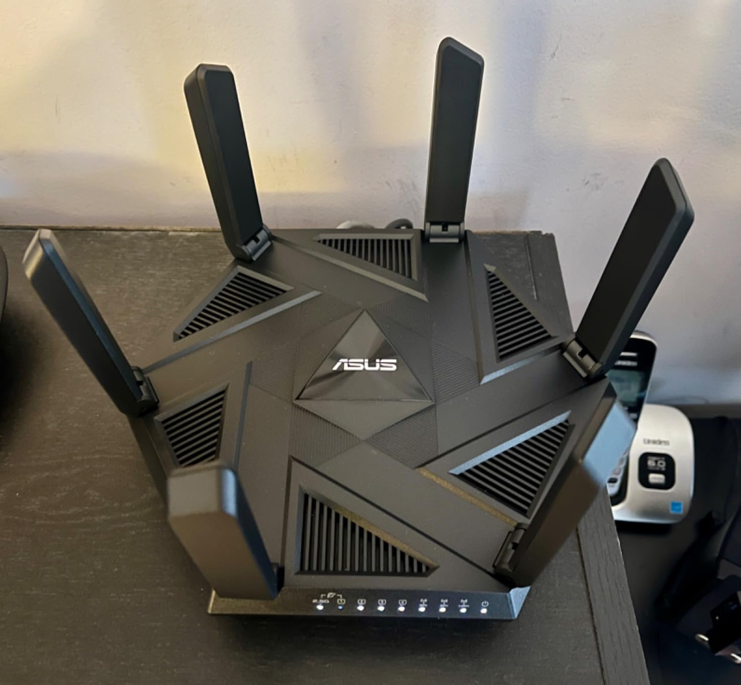 ASUS RT-AXE7800 Tri-Band WiFi 6E Router, 6GHz Band, ASUS Safe Browsing, Upgraded Network Security, Instant Guard, Built-in VPN Features, Parental Controls, 2.5G Port, AiMesh Support customer photo 1