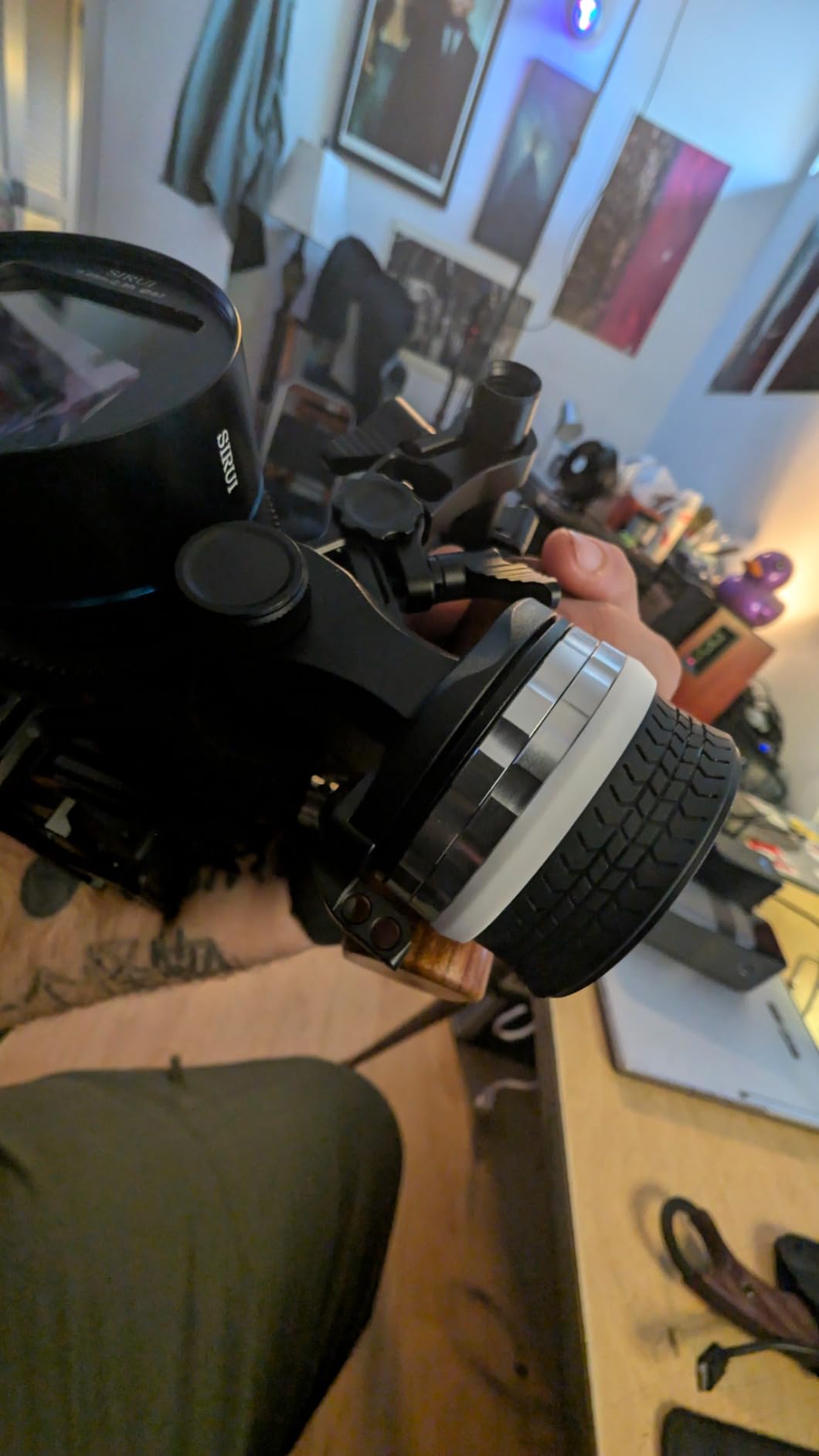 NEEWER Mini Follow Focus with A/B Stops, Lens Gear Ring, 15mm Rod & Rod Clamp for Cinema Camera, DSLR/Mirrorless Camera (Silver) customer photo 2