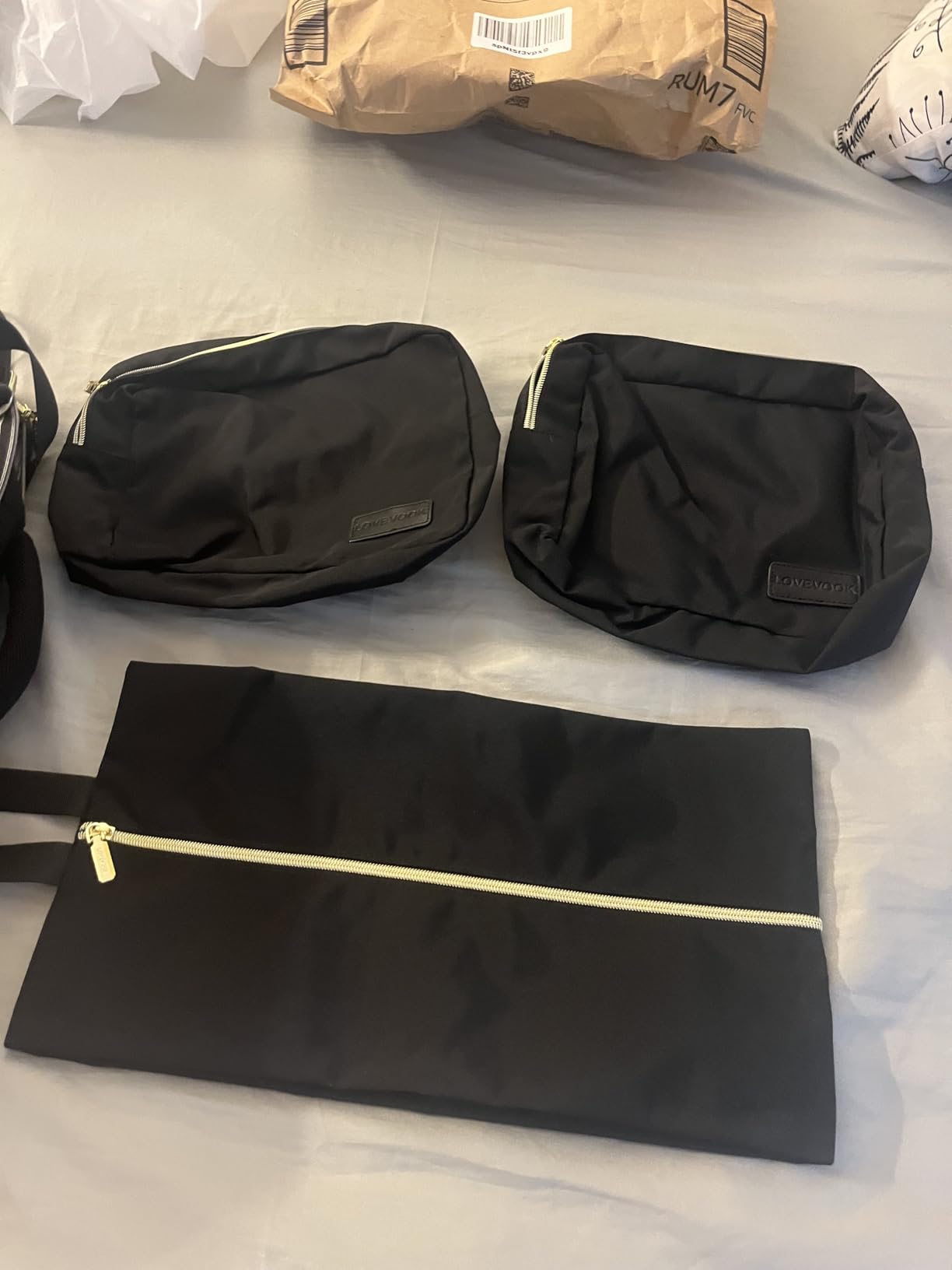 LOVEVOOK Travel Backpack for Women & Men 40L,Airline Approved Carry On Backpack Travel Essentials,TSA Carry on Luggage,Waterproof Personal Item Travel Bag,Suitcase with 3 Packing Cubes,Light gray-Pink customer photo 2