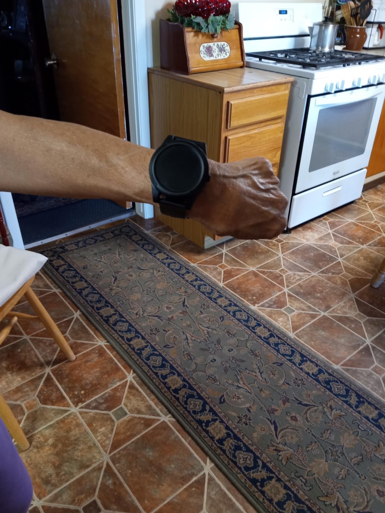 Stride Medical Alert Watch- Assistance Device with GPS Tracking, Emergency Call Button, AT&T Network, Stylish Design customer photo 1