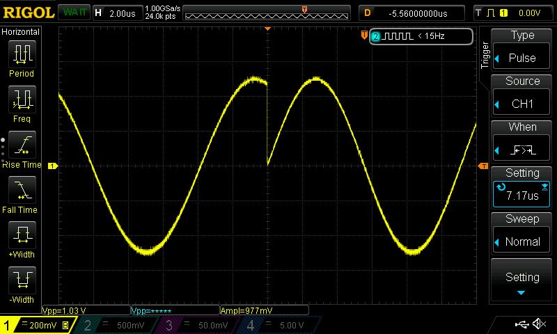 UNI T UTG932E 30MHz Function Generator Arbitrary Waveform Signal Generator Dual-Channel 200MSa/s 14 Bits Frequency Meter customer photo 1