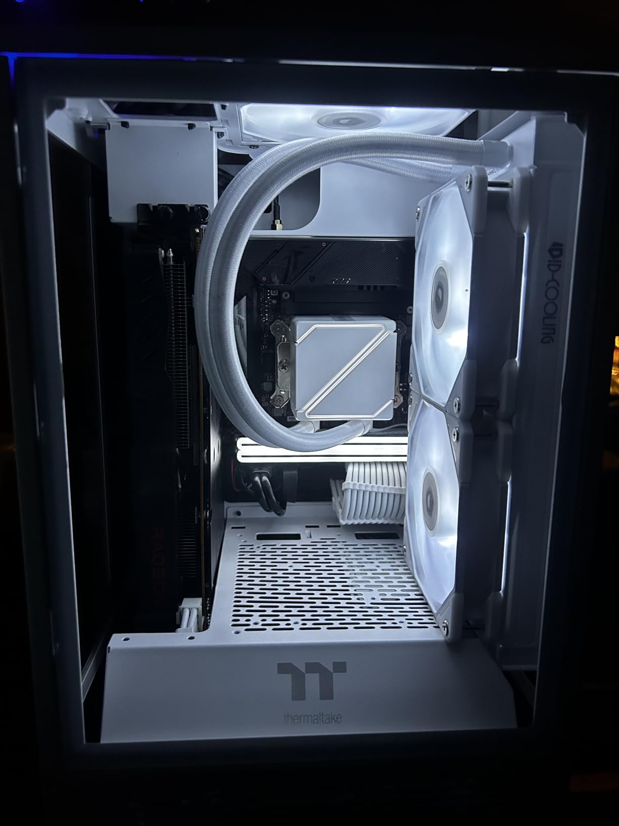 ASUS ROG Strix B650E-I Gaming WiFi AMD B650E AM5 Ryzen 9000 8000 & 7000 mini-ITX Motherboard, 10+2 Power Stages, DDR5, 2X M.2 Slot, PCIe 5.0, 2.5G LAN, WiFi 6E, USB 3.2 Gen 2x2 Type-C customer photo 2