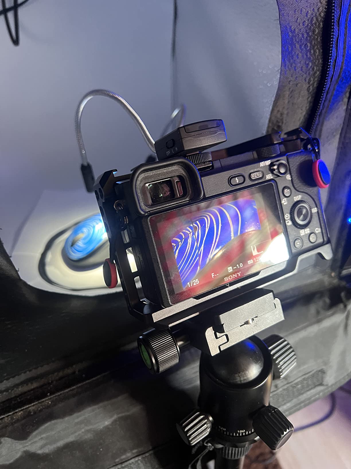 LED Macro Arm Light with 10 Level Adjustable Brightness, CRI 95+ 5600K Macro Photography Lighting Support Type-C Charge for DSLR Mirrorless Camera for Insect Plant Jewelry Close-up Shooting customer photo 1