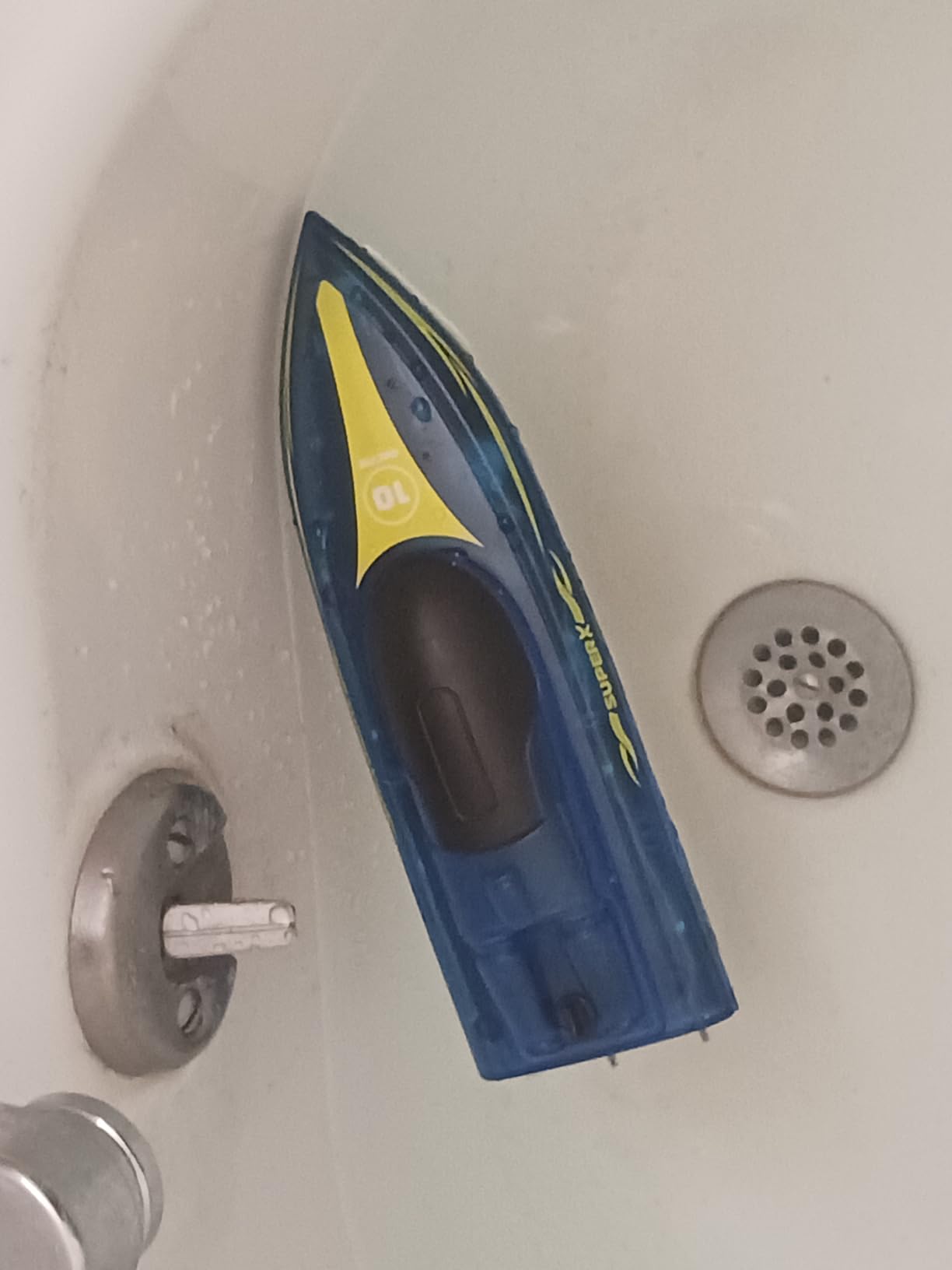 RC Boat with LED - Remote Control Boat for Pools and Lakes 2.4 GHZ RC Boats with 2 Rechargeable Battery customer photo 1