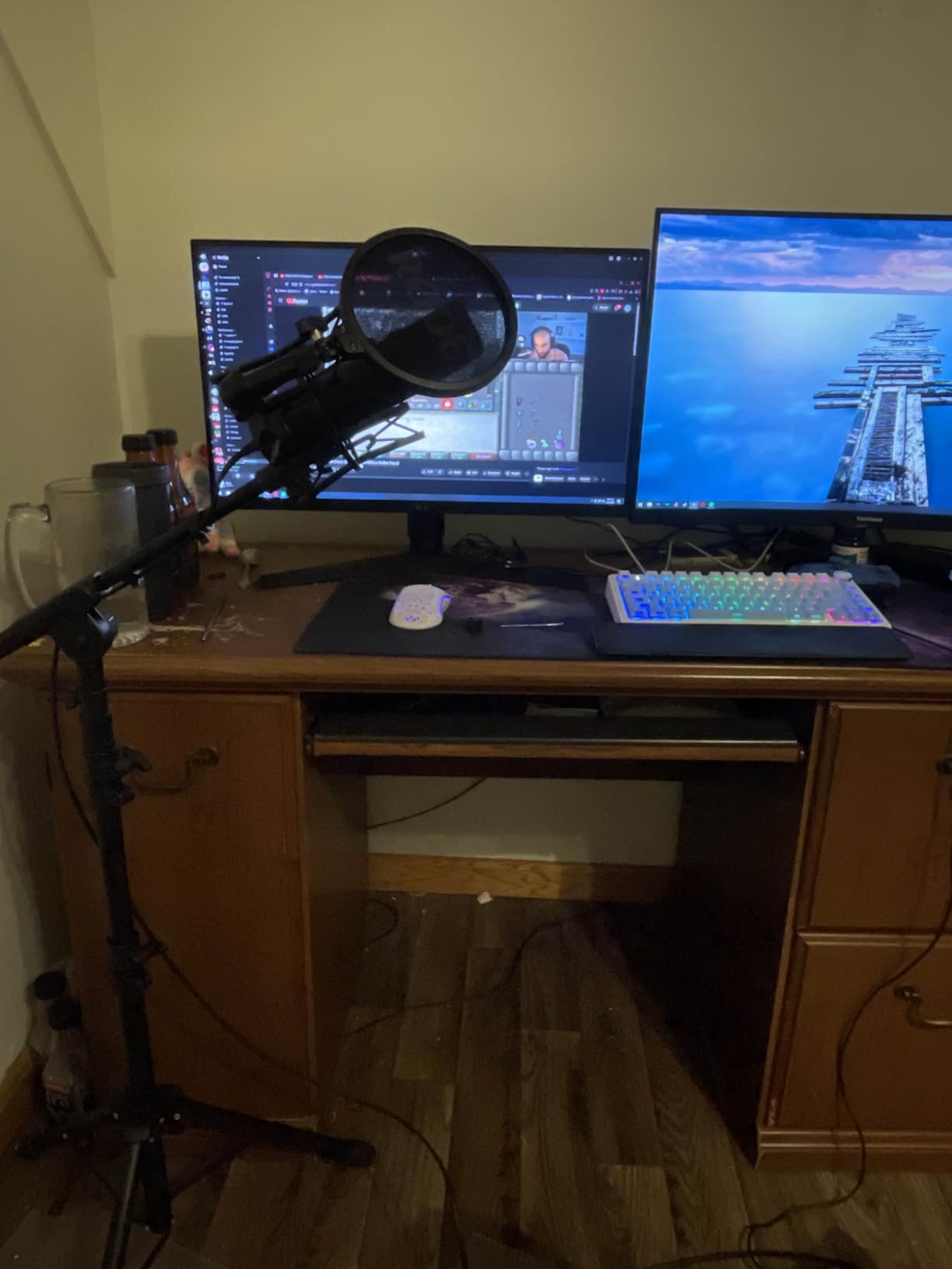 RØDE NT1 5th Generation Large-Diaphragm Studio Condenser Microphone customer photo 2