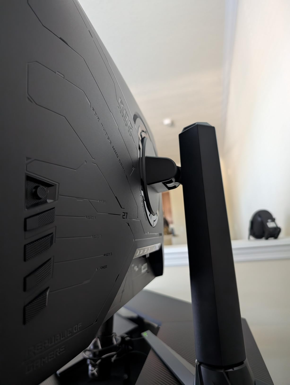 ASUS ROG Strix XG27AQMR 27