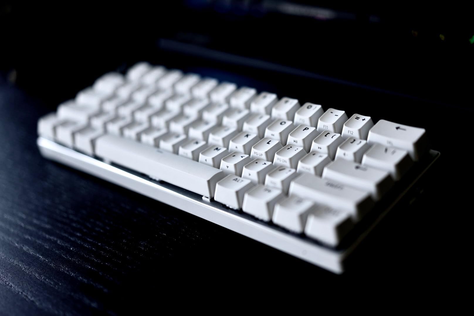 Logitech G PRO X 60 Lightspeed Wireless Gaming Keyboard, Ultra Compact TKL 60% Mechanical Keyboard for Windows PC, LIGHTSYNC RGB, Dual-Shot PBT Keycaps, GX Optical Linear Switches - Black customer photo 2