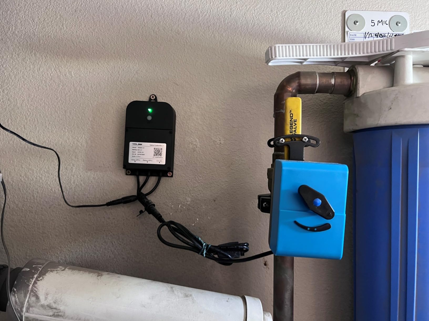 YoLink Smart Water Leak Protection System Kit: Bulldog Valve Robot, Smart Valve Controller 2, 3 Water Leak Sensors, Hub customer photo 2