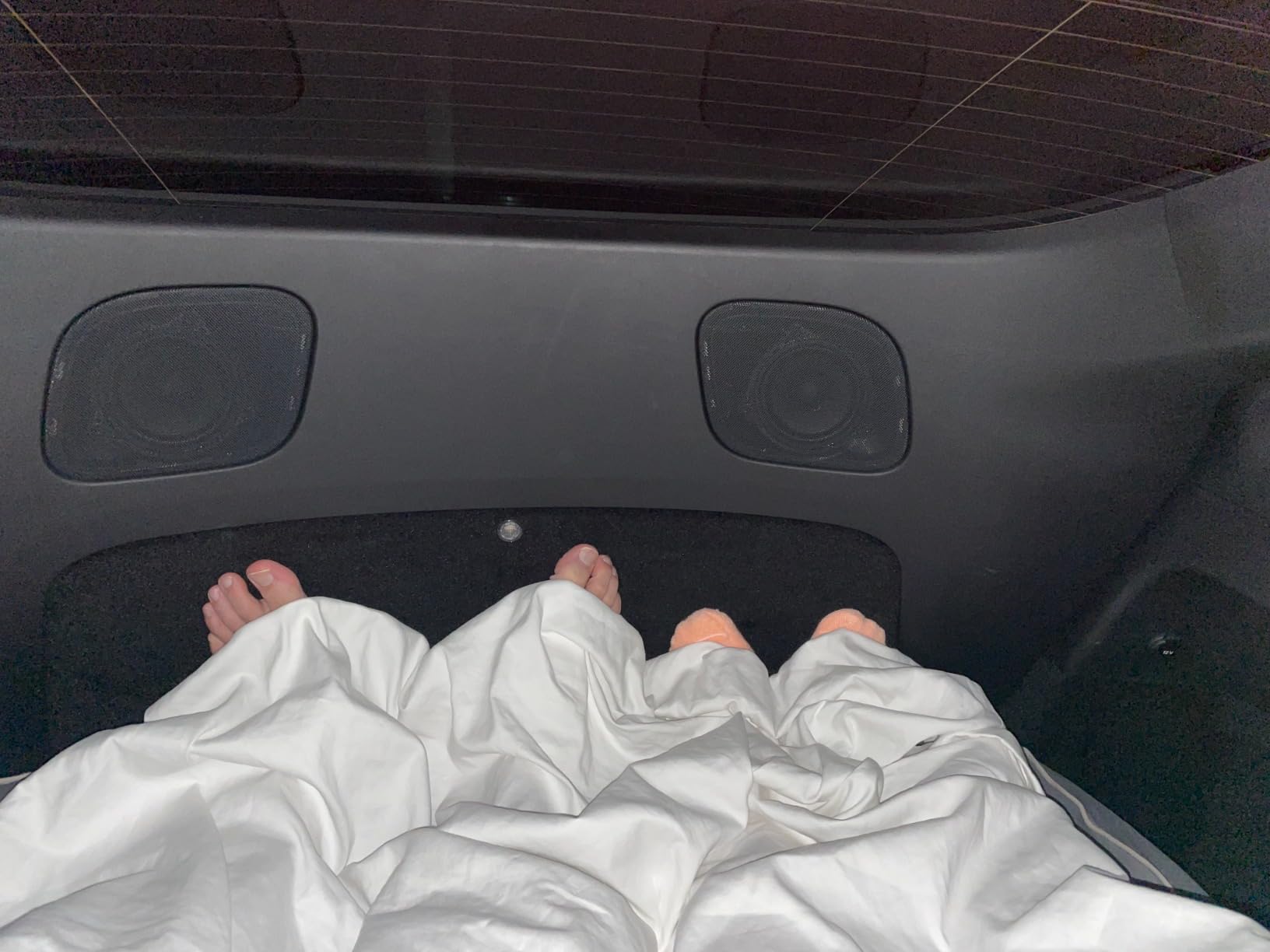 TESBEAUTY Upgraded 2025 2026 Juniper My Camping Mattress for Tesla Model Y Tesla Model X, Memory Foam High Density Foam, Tesla Accessories Multifunctional Carry Case&Fitted Sheet Provided customer photo 1