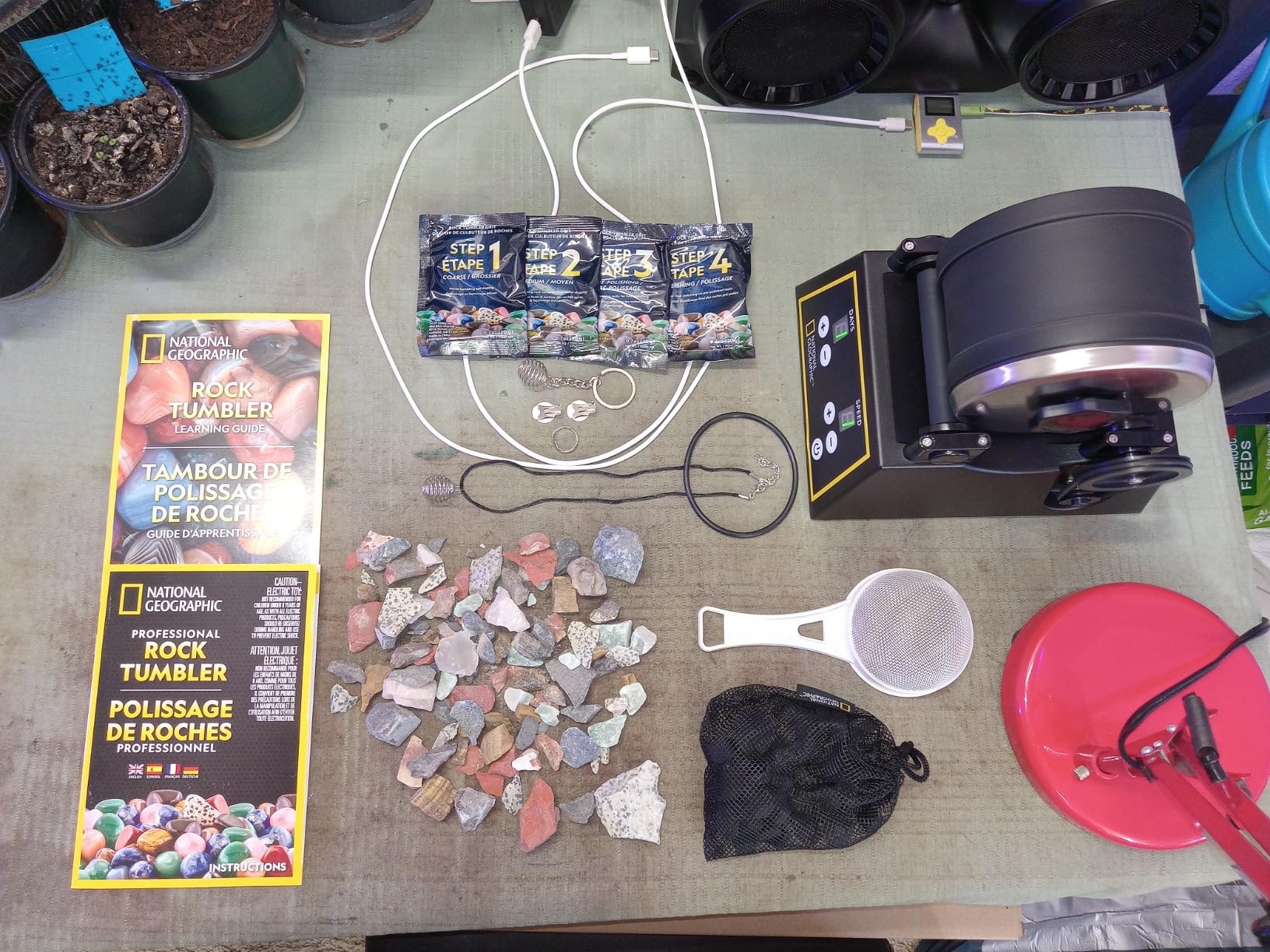 National Geographic Professional Rock Tumbler Kit - Extra Large 2 Lb. Barrel with 3-Speed Motor & 9-Day Timer - Geology DIY Kits for Adults, Rock Collection Hobby, Great Educational STEM Science Kit customer photo 1