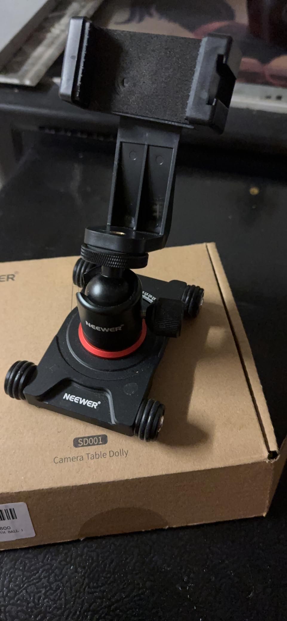 NEEWER Camera Slider Dolly with Ball Head & Phone Clamp, 4 Wheeled Tabletop Dolly Manual Skater with 360° Panorama Compatible with DSLR Camera Video Camcorder GoPro iPhone and Android Smartphone, SD001 customer photo 1